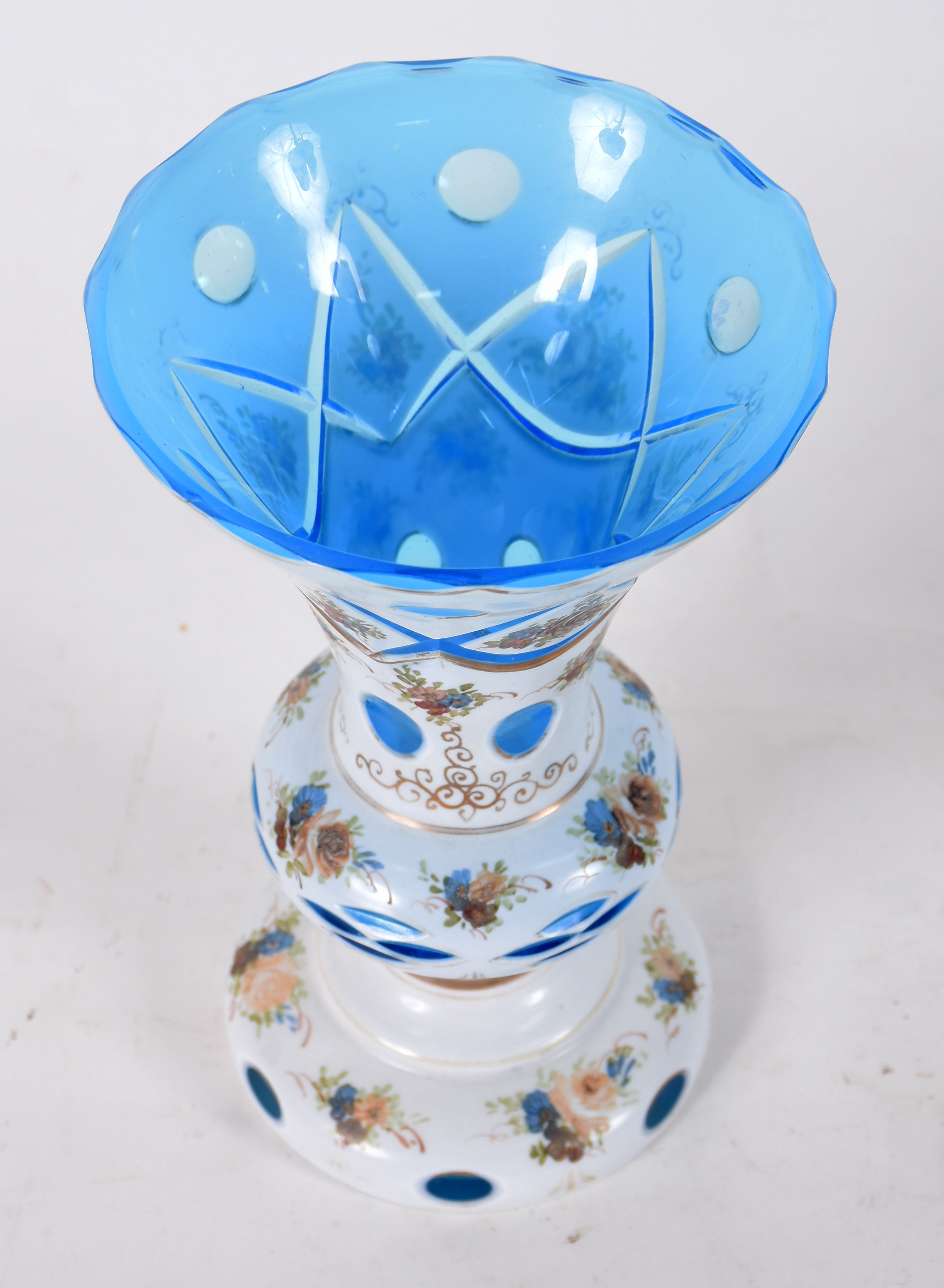 Vaso de cristal overlay azul e branco. - foto 2 de 3