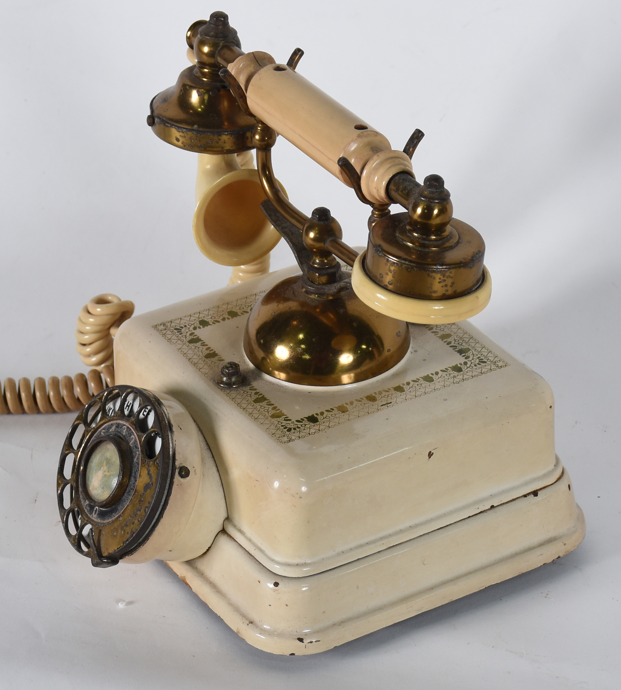 Aparelho telefônico da década de 60/70. - foto 4 de 6