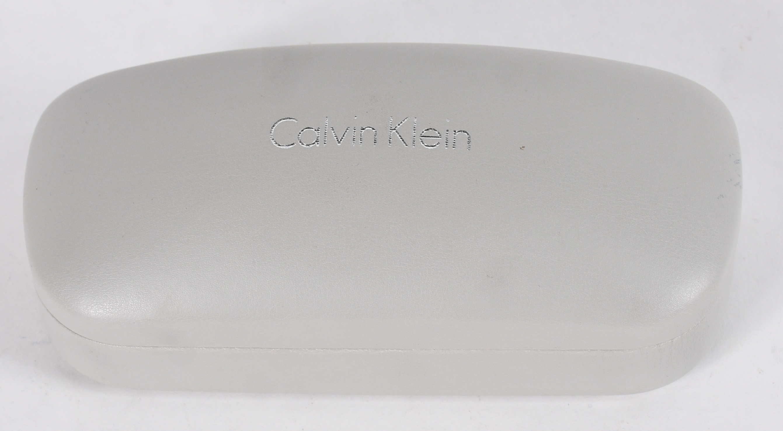 Óculos de sol marca Calvin Klein - foto 4 de 4