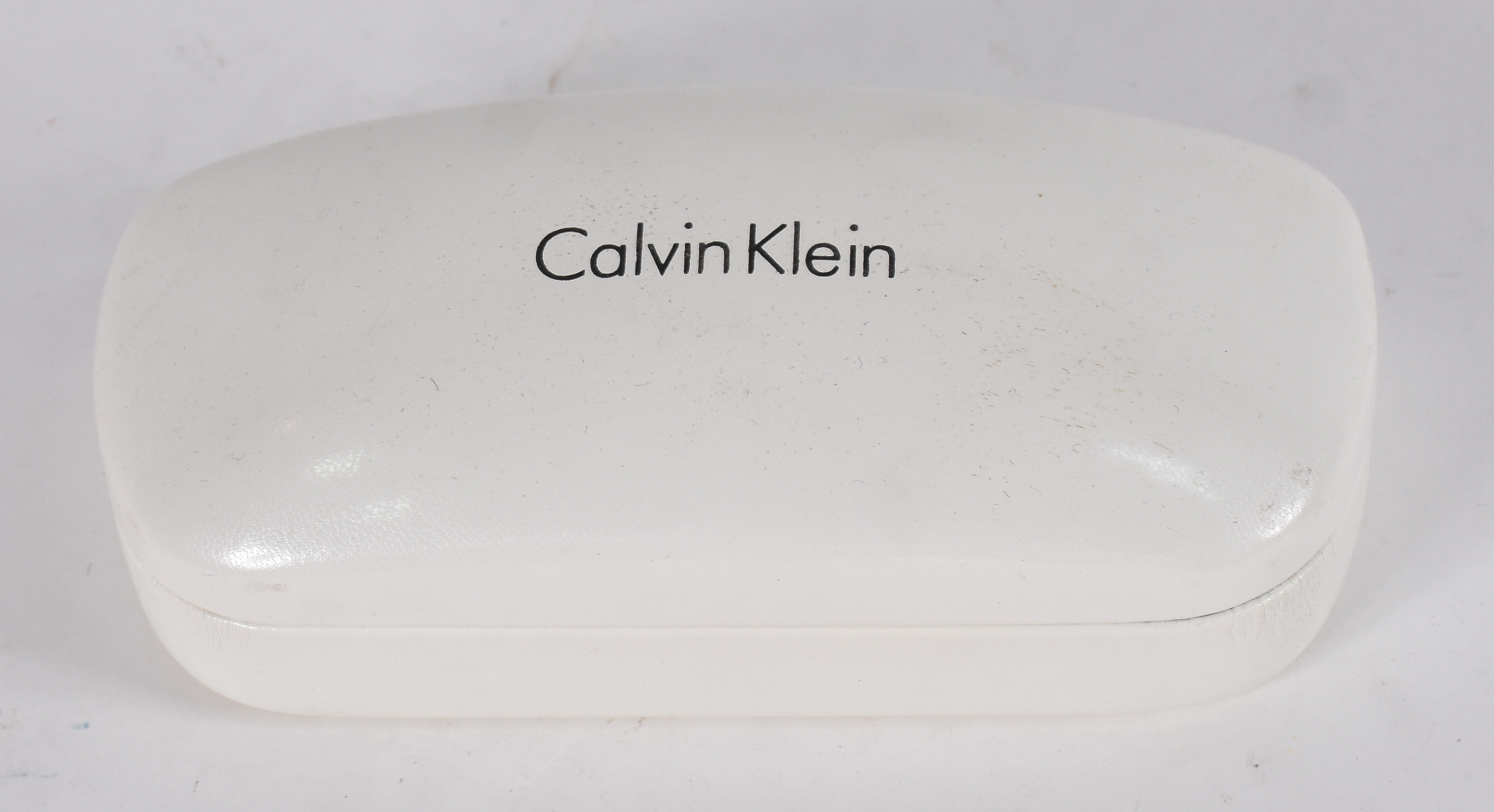 Óculos de sol da marca Calvin Klein. - foto 4 de 4