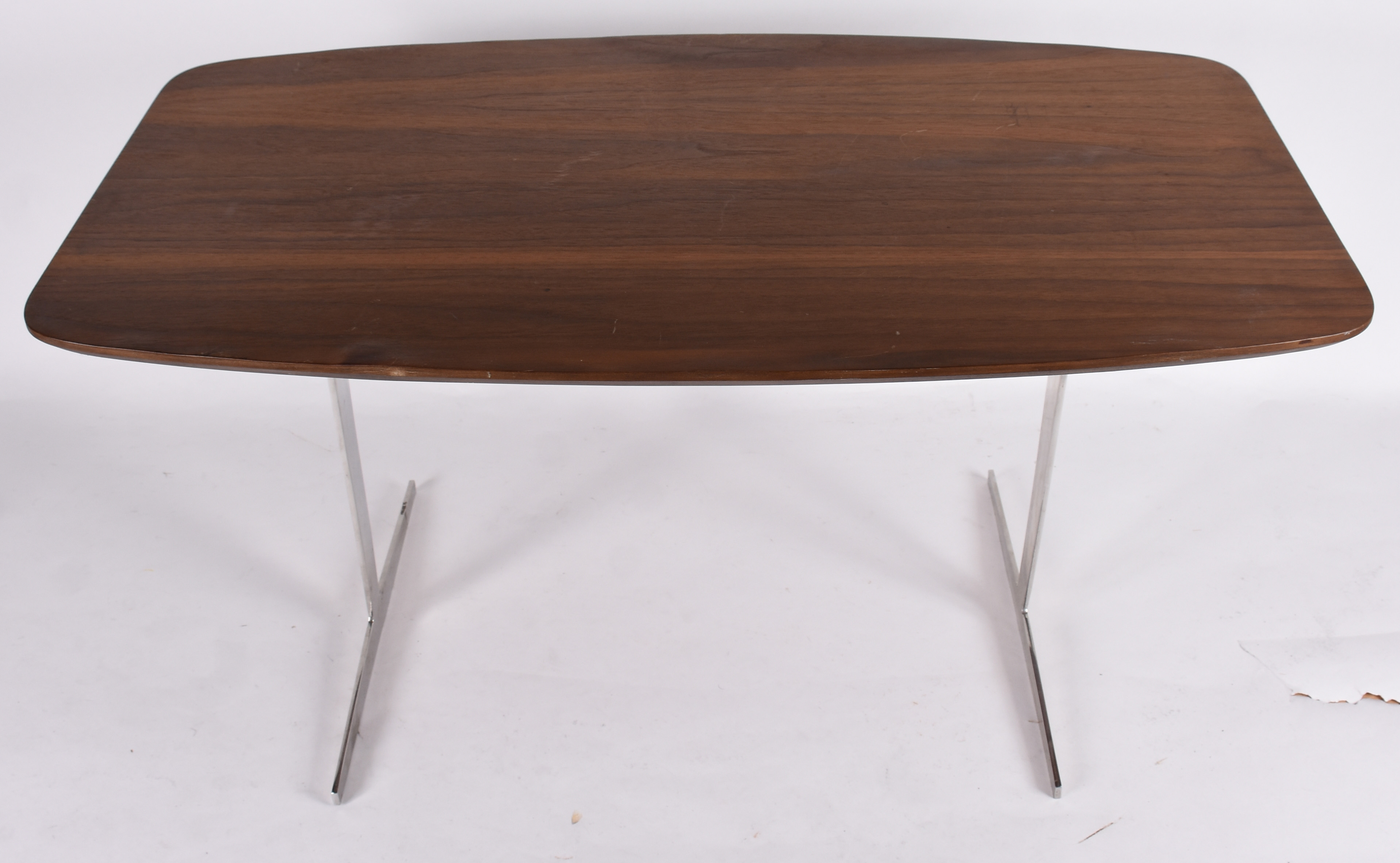 Mesa de centro L'Atelier em madeira e pés de alumínio, anos 60/70. - foto 1 de 3