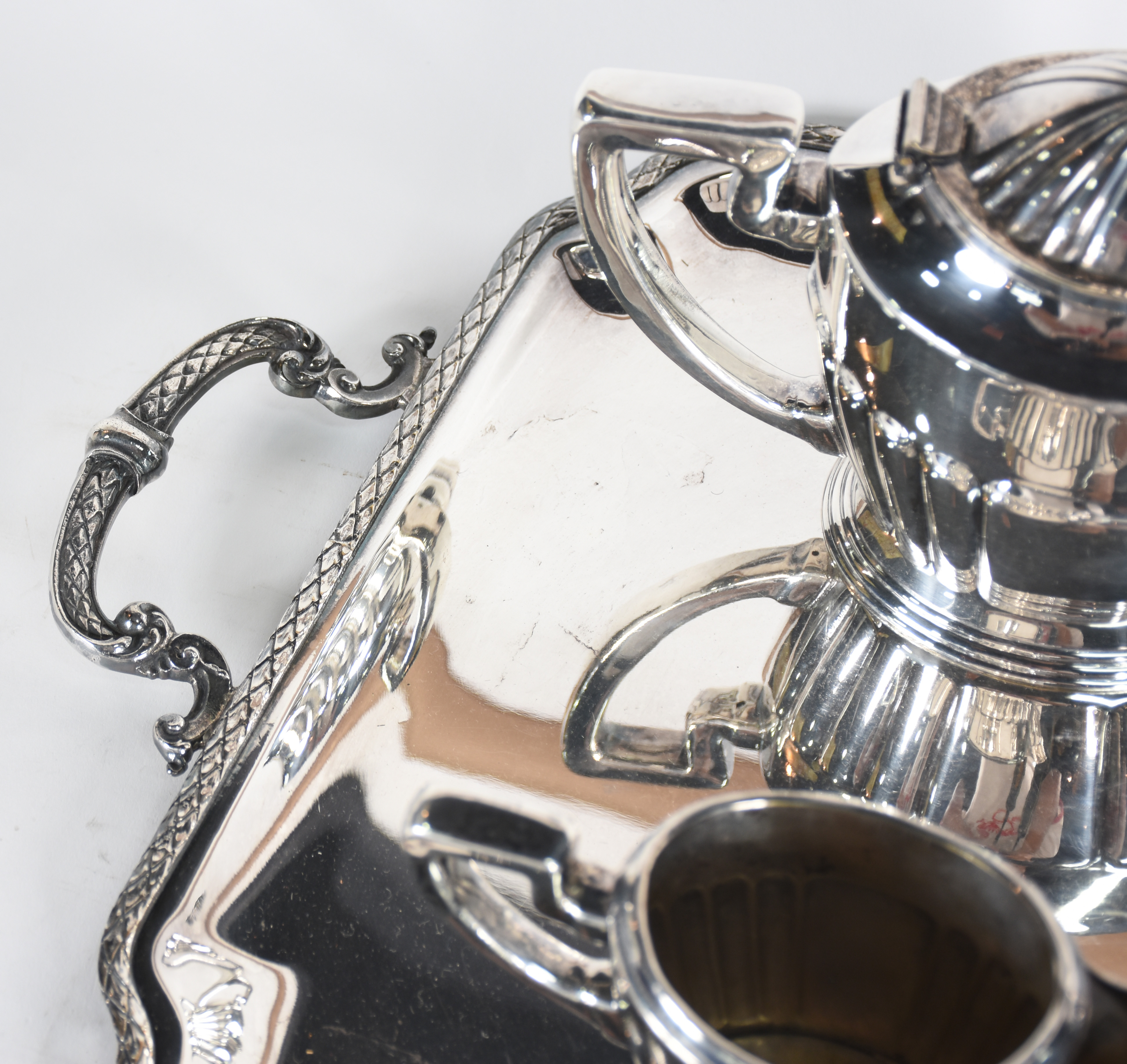 Baixela para chá e café de metal prateado, estilo ingles, composta de... - foto 2 de 4