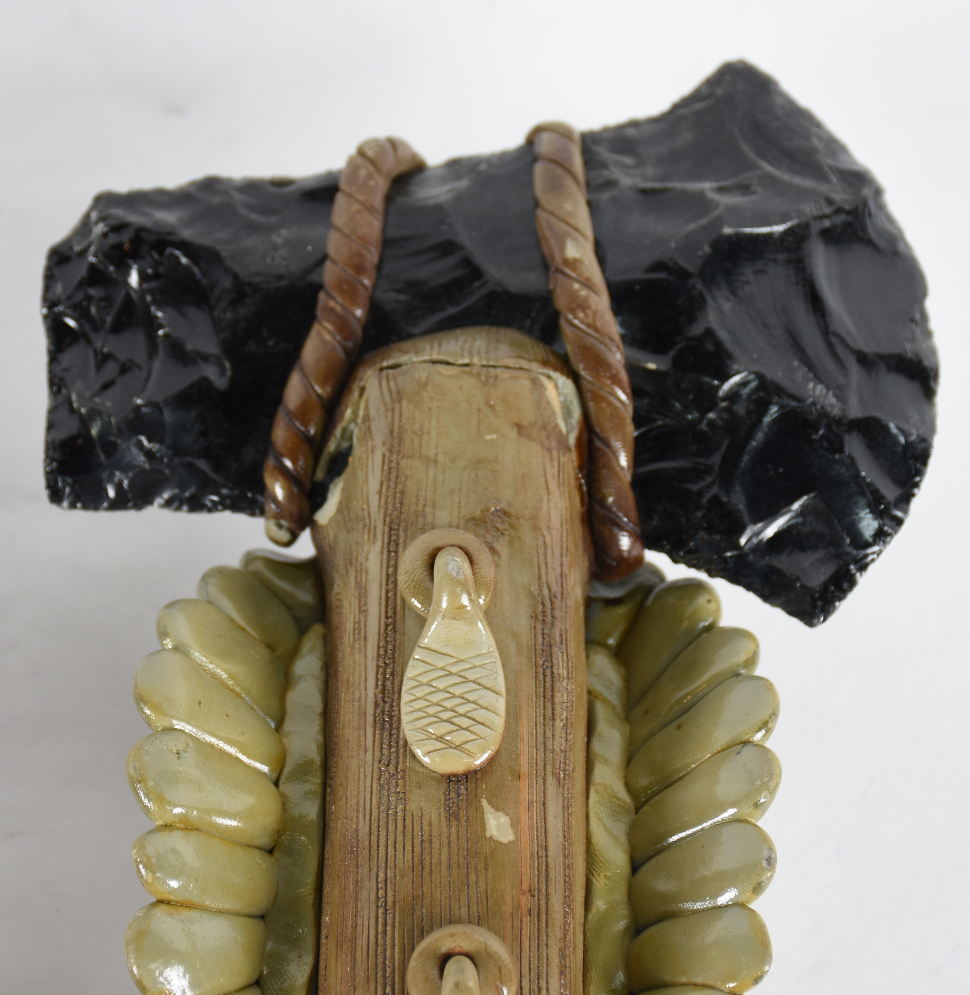 Três esculturas artesanais de pedras mexicanas. - foto 4 de 4