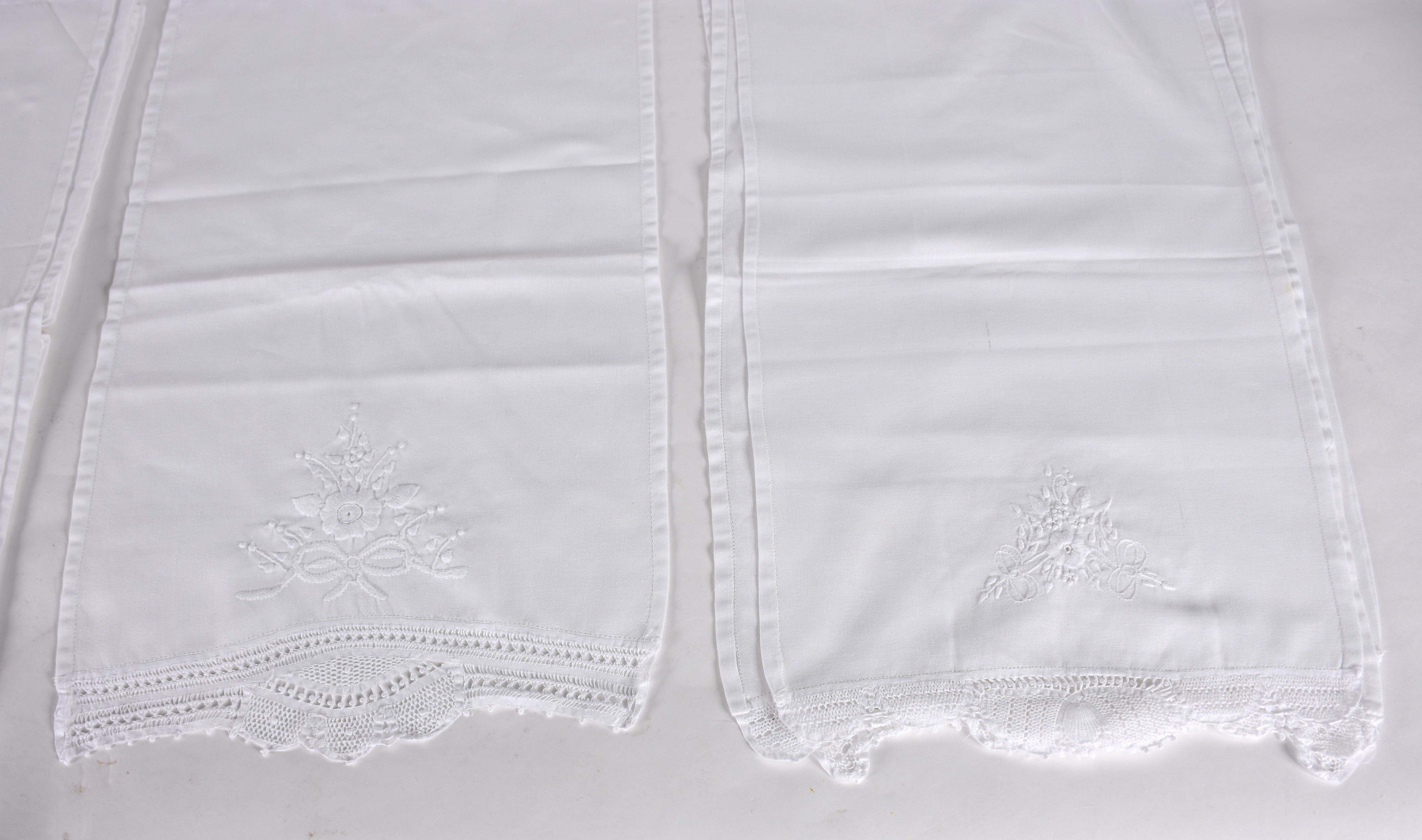Conjunto com 12 toalhas para lavabo de renda Renascença. - foto 3 de 3