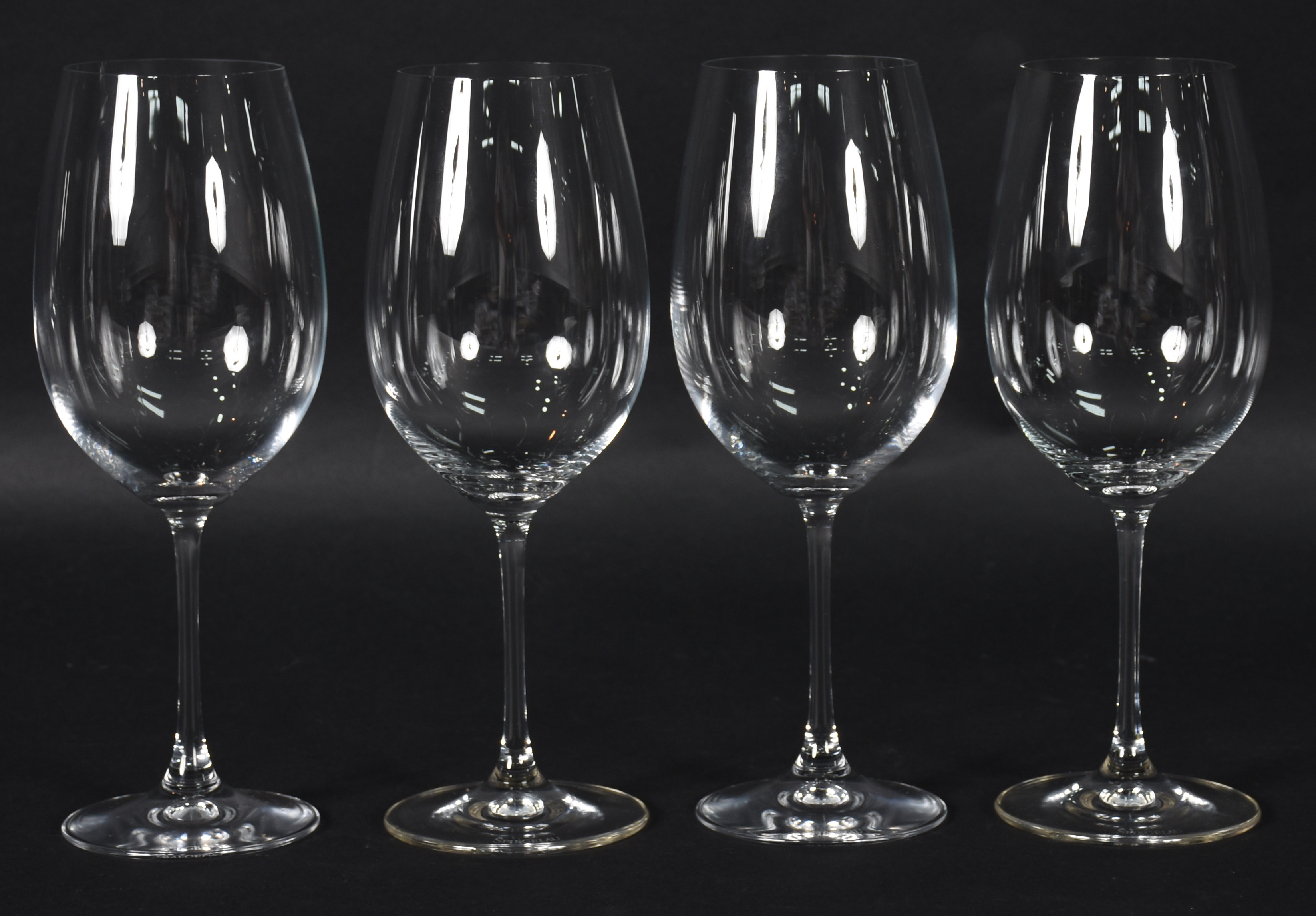 Conjunto com 8 cálices SPIEGLAU para vinho. - foto 2 de 4