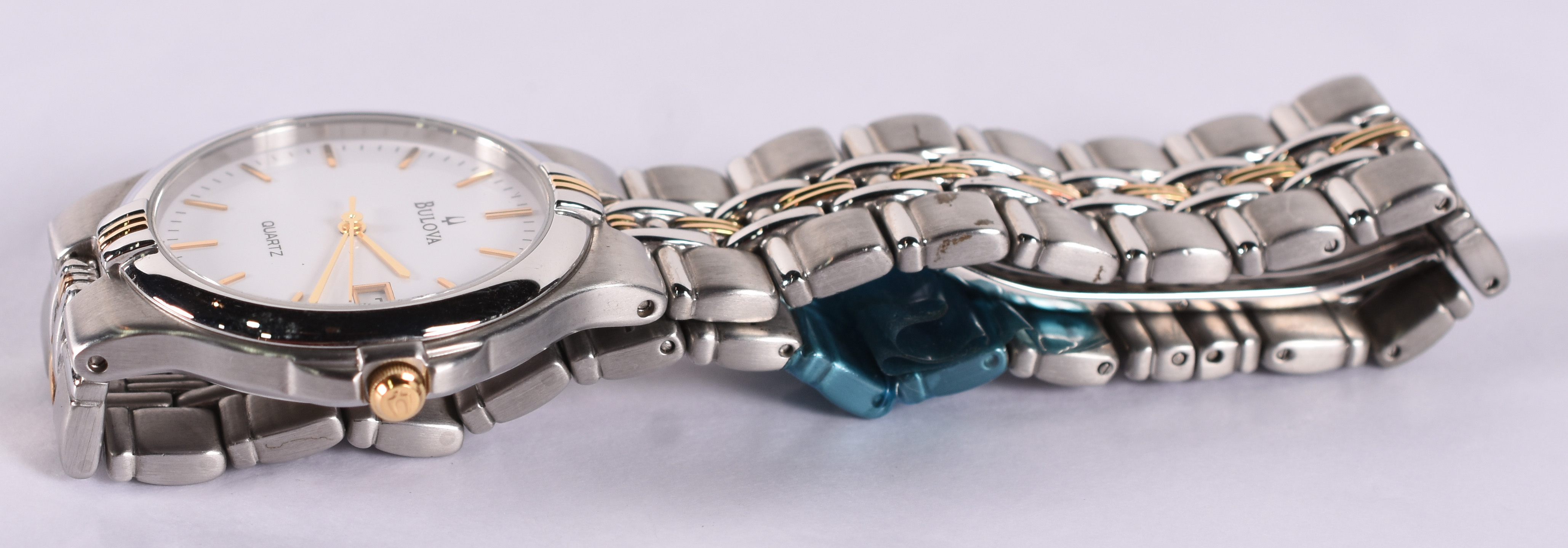 Relógio Bulova masculino, pulseira e caixa em aço, com detalhes... - foto 3 de 5