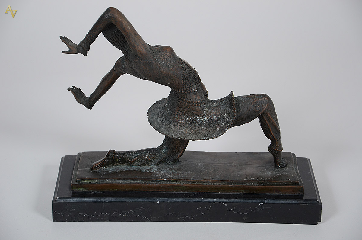 Réplica de escultura de bronze de Chiparus, representando dançarina... - foto 3 de 4