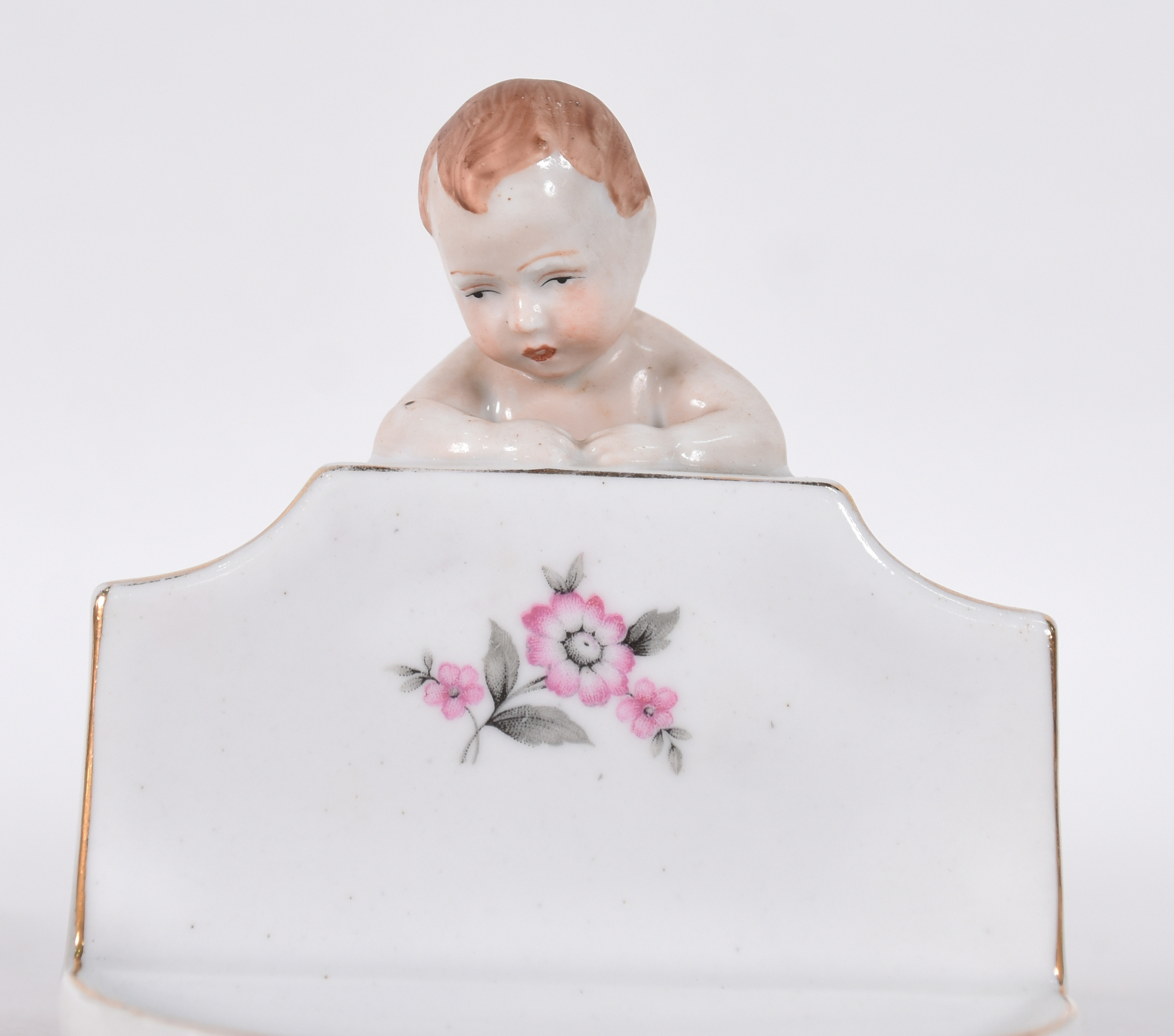 Diversas peças de porcelana, sendo conjunto com 3 cinzeiros com base... - foto 3 de 6