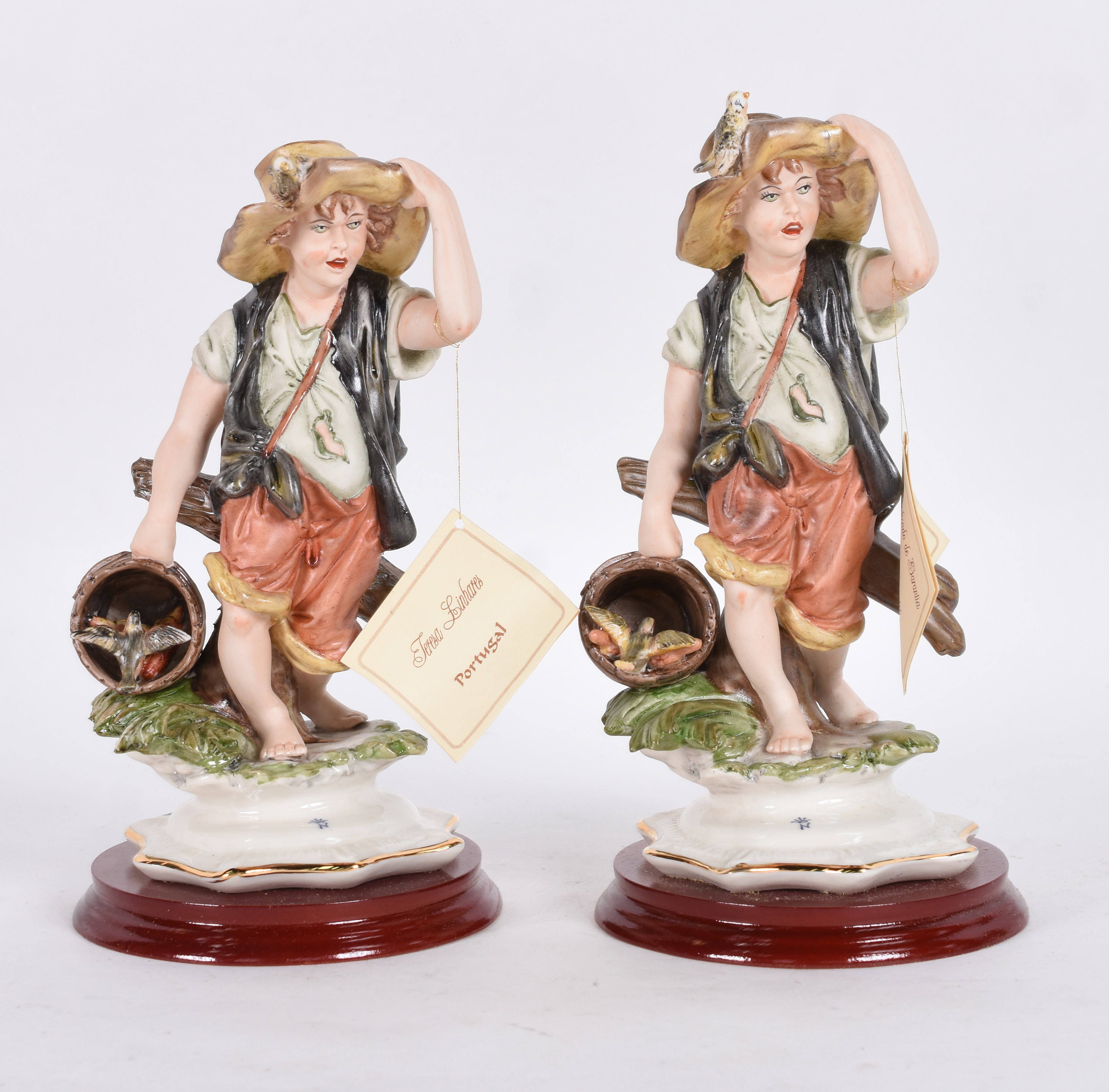 TERESA LINHARES - Camponeses (par) - Estas estatuetas foram... - foto 1 de 6