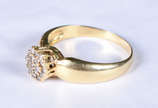 Anel de ouro amarelo com 12 brilhantes. Aro 25. - Anel de ouro amarelo com 12 brilhantes. Aro 25.