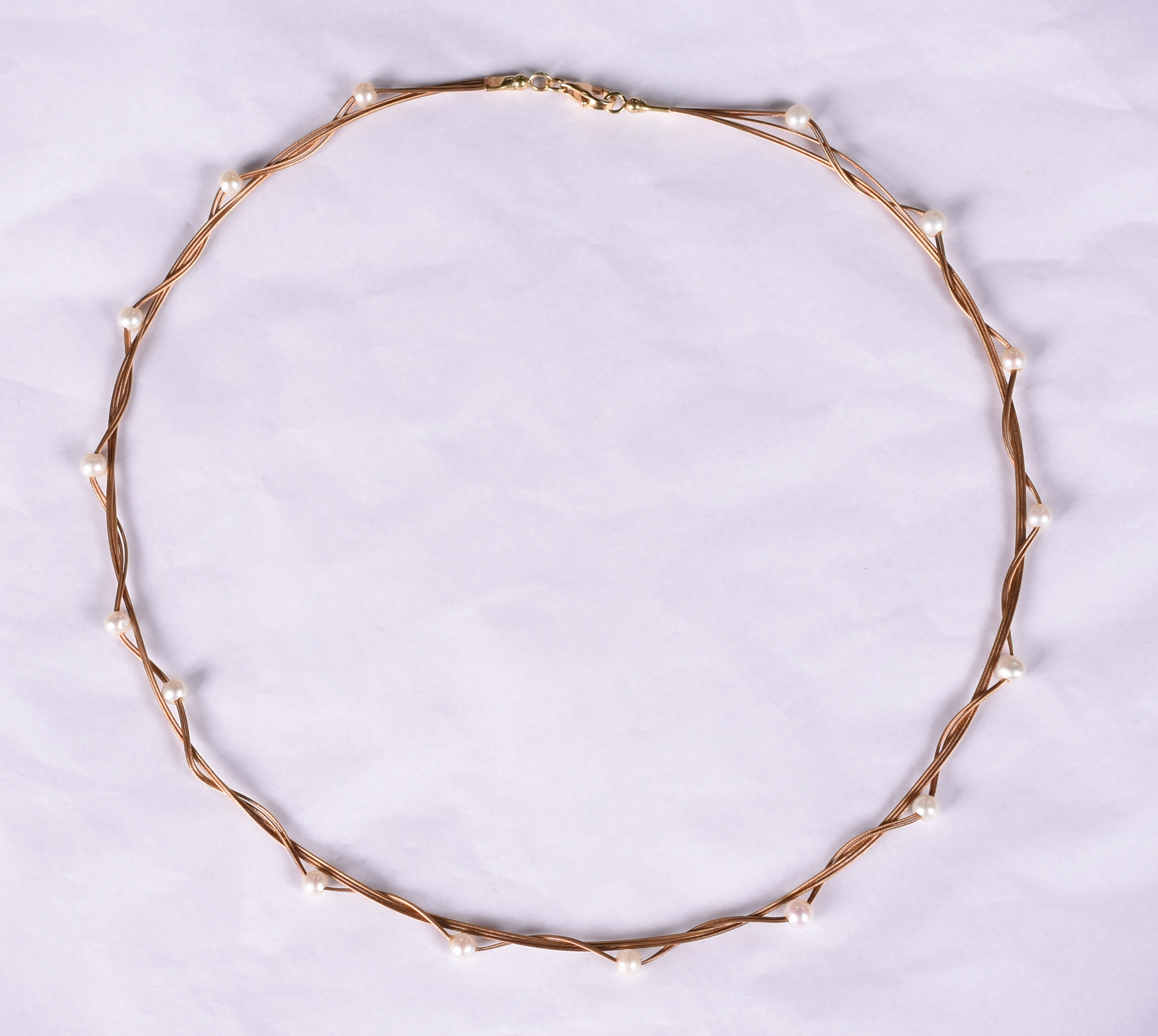 Garngantilha de ouro rosa com pérolas, comprimento 40 cm. - foto 2 de 3