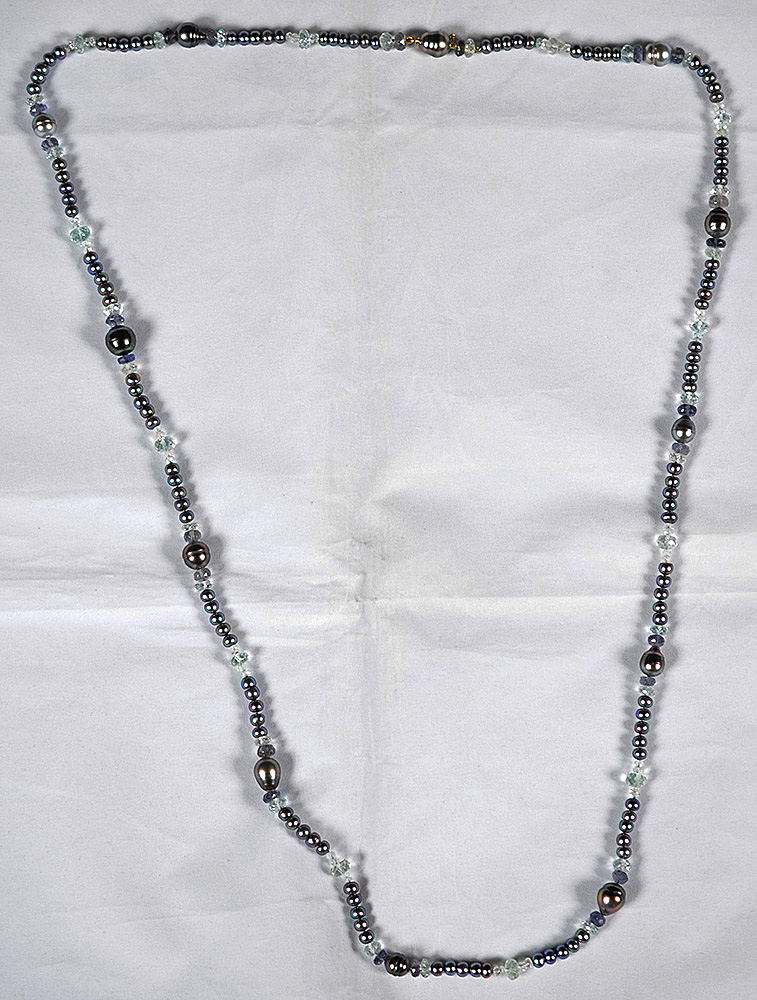 Colar acqua iolita com pérolas cinzas Thaiti, fecho de ouro 18 k... - foto 1 de 2