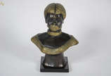 Estatueta de bronze representando Escrava Anast... - Estatueta de bronze representando Escrava Anastácia. Altura 31 cm.