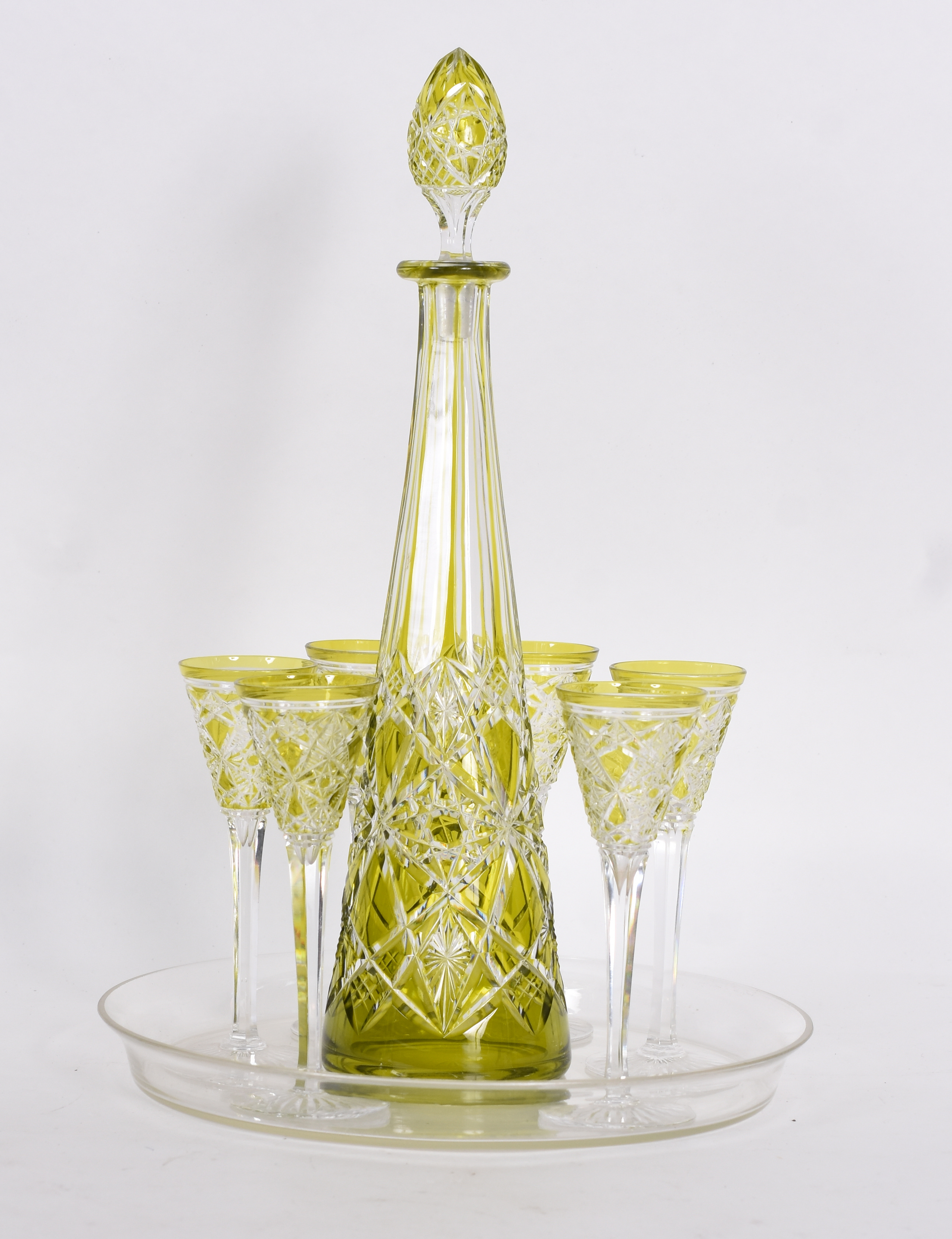 Conjunto de licoreira e 6 cálices de cristal lapidado doublé verde... - foto 1 de 3