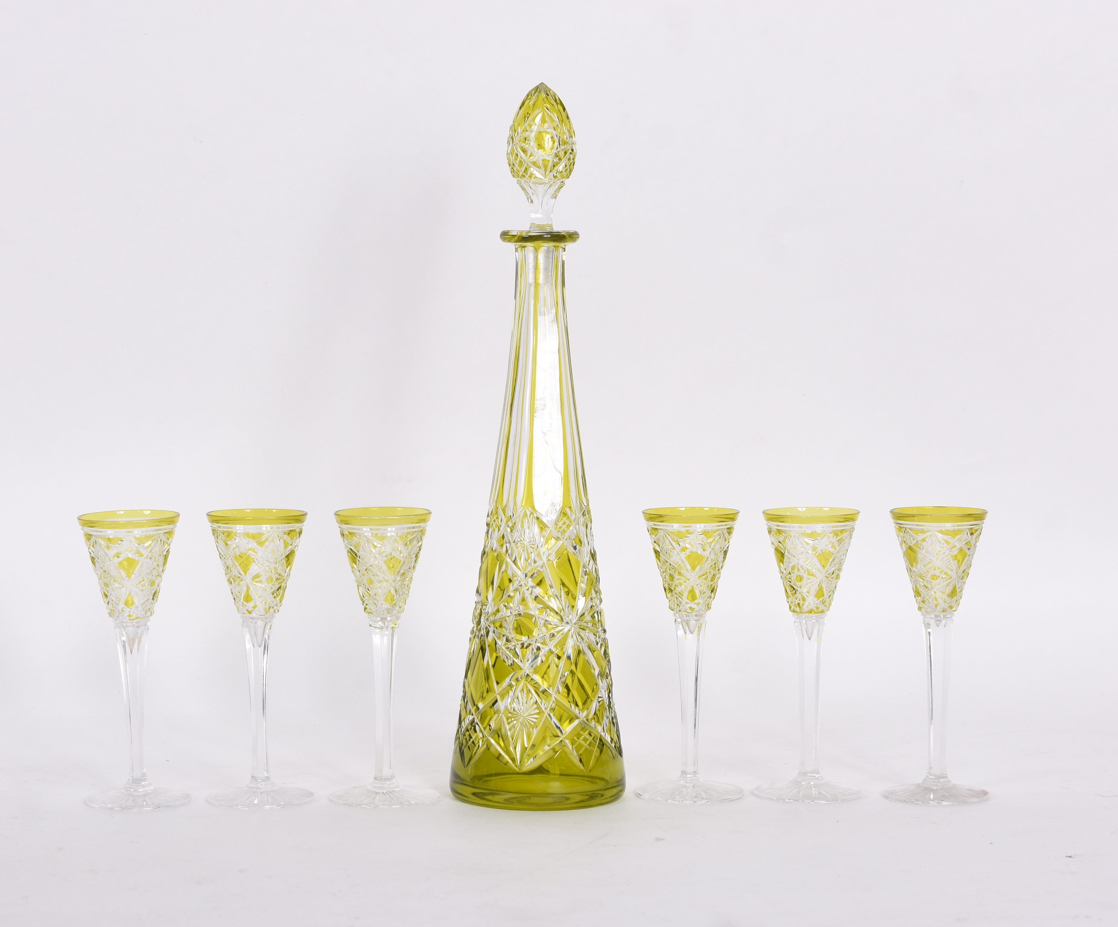 Conjunto de licoreira e 6 cálices de cristal lapidado doublé verde... - foto 2 de 3