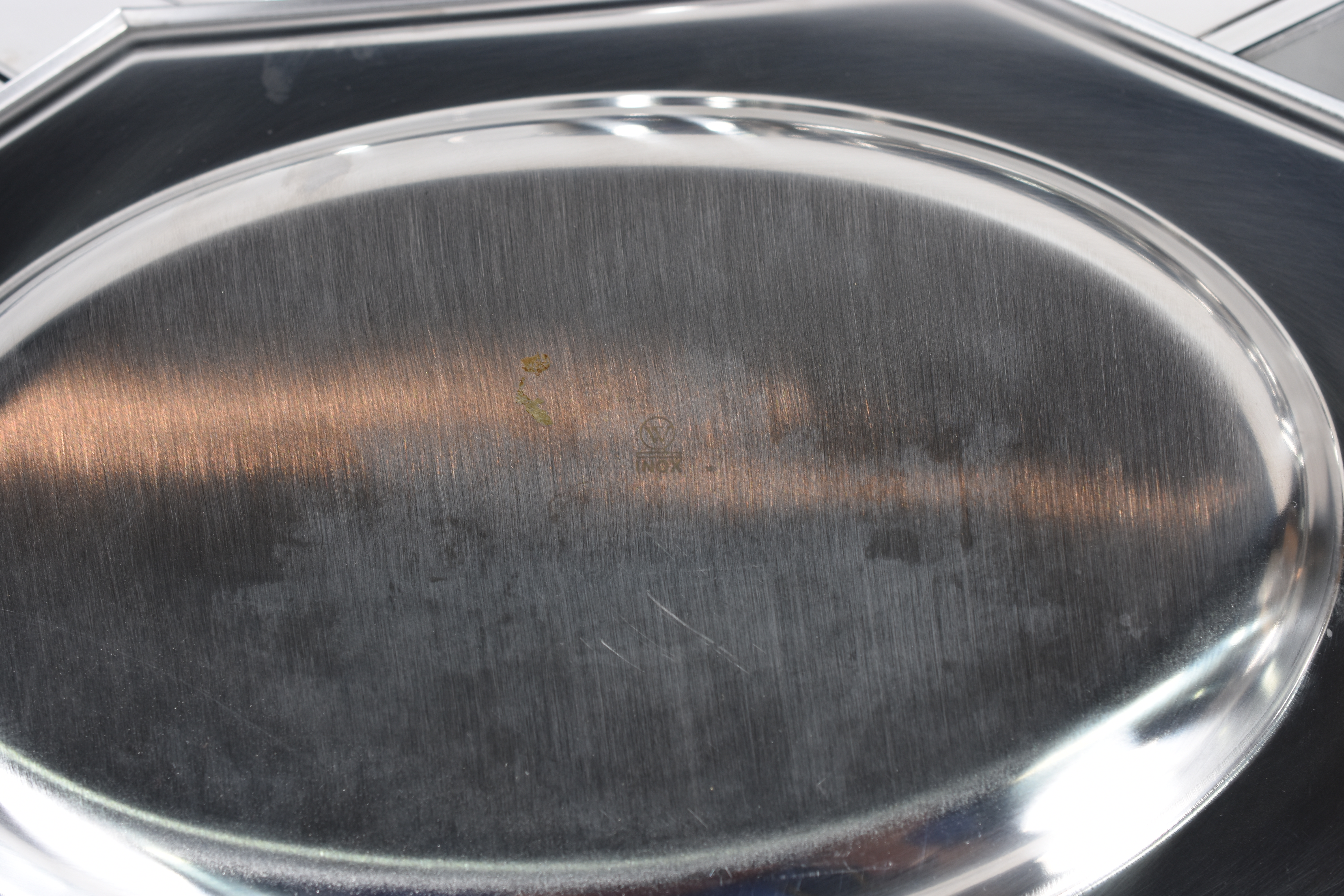 Baixela de jantar em inox, composto de 10 peças, sendo 2 jarras para... - foto 3 de 4