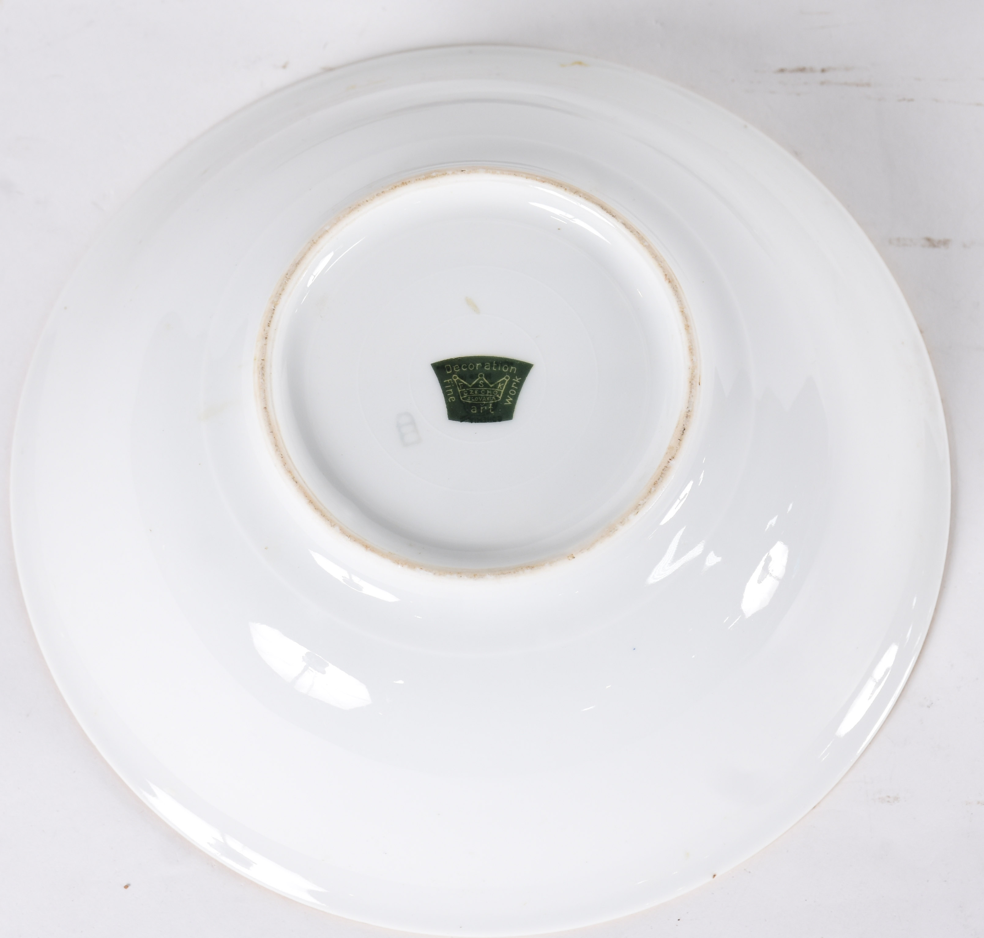 Saladeira e 6 bowls de porcelana tcheca decorada com frutos em... - foto 3 de 5