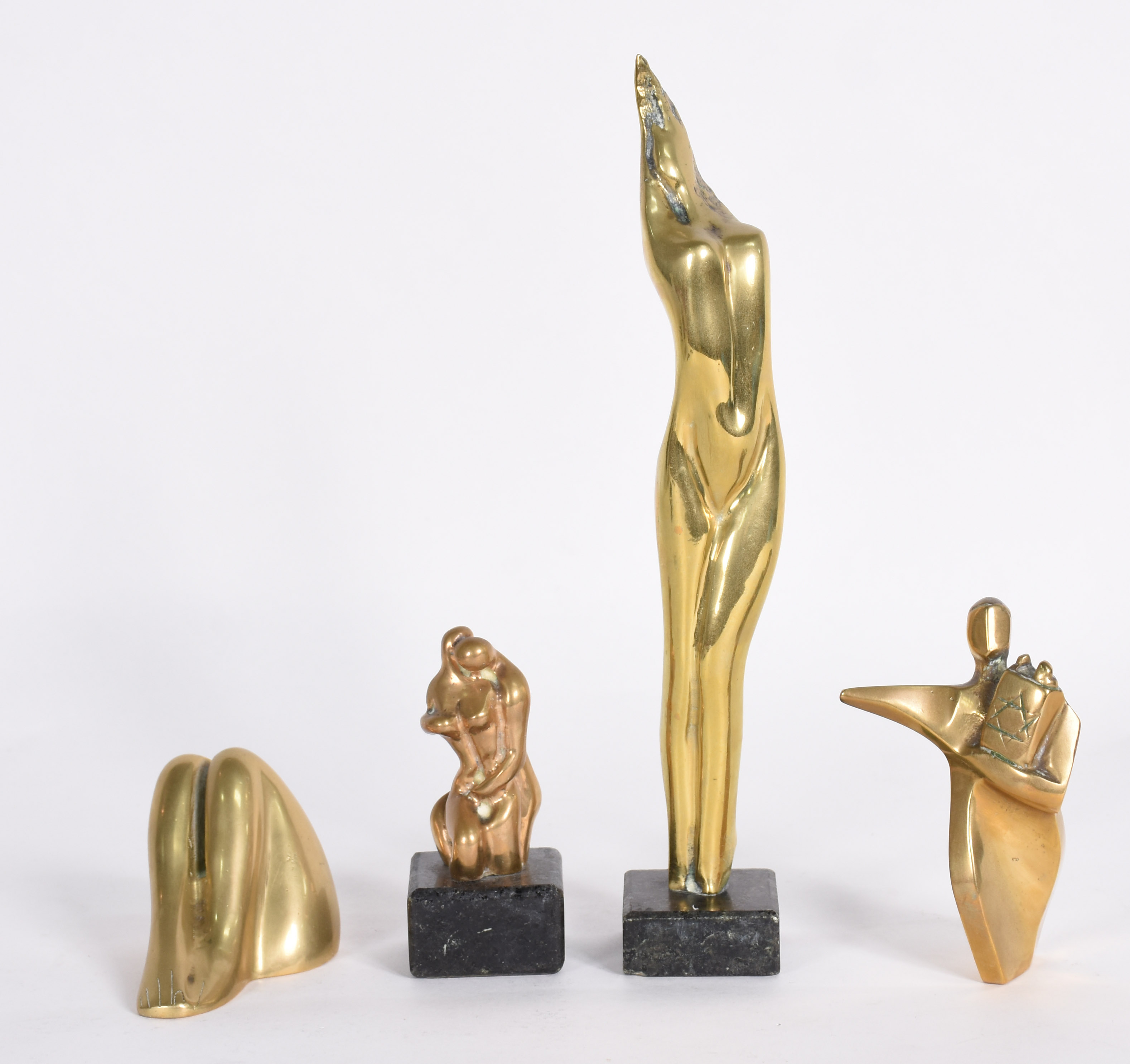 Quatro estatuetas diversas de bronze, assinadas. Uma de Pietrina... - foto 1 de 6