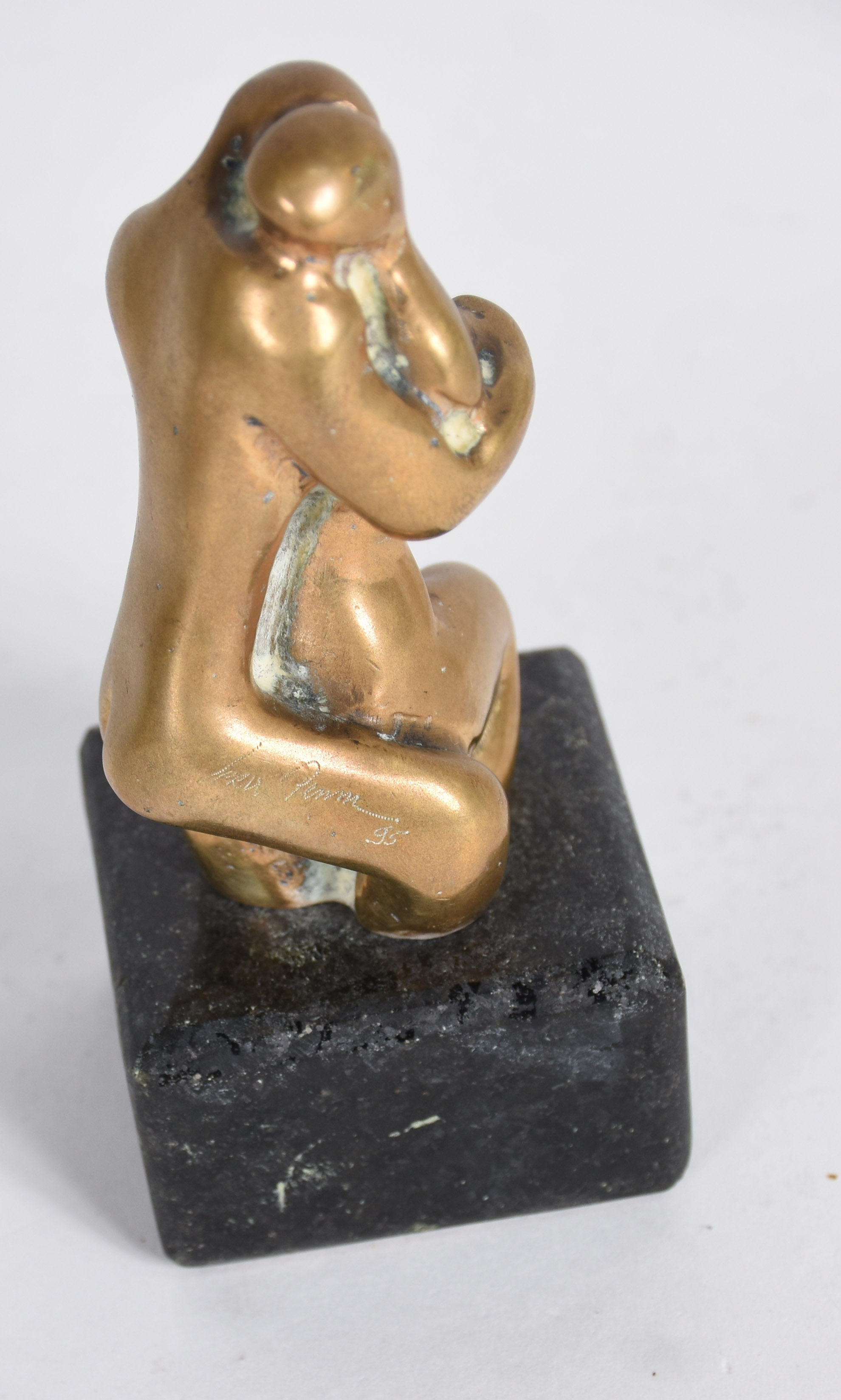 Quatro estatuetas diversas de bronze, assinadas. Uma de Pietrina... - foto 5 de 6