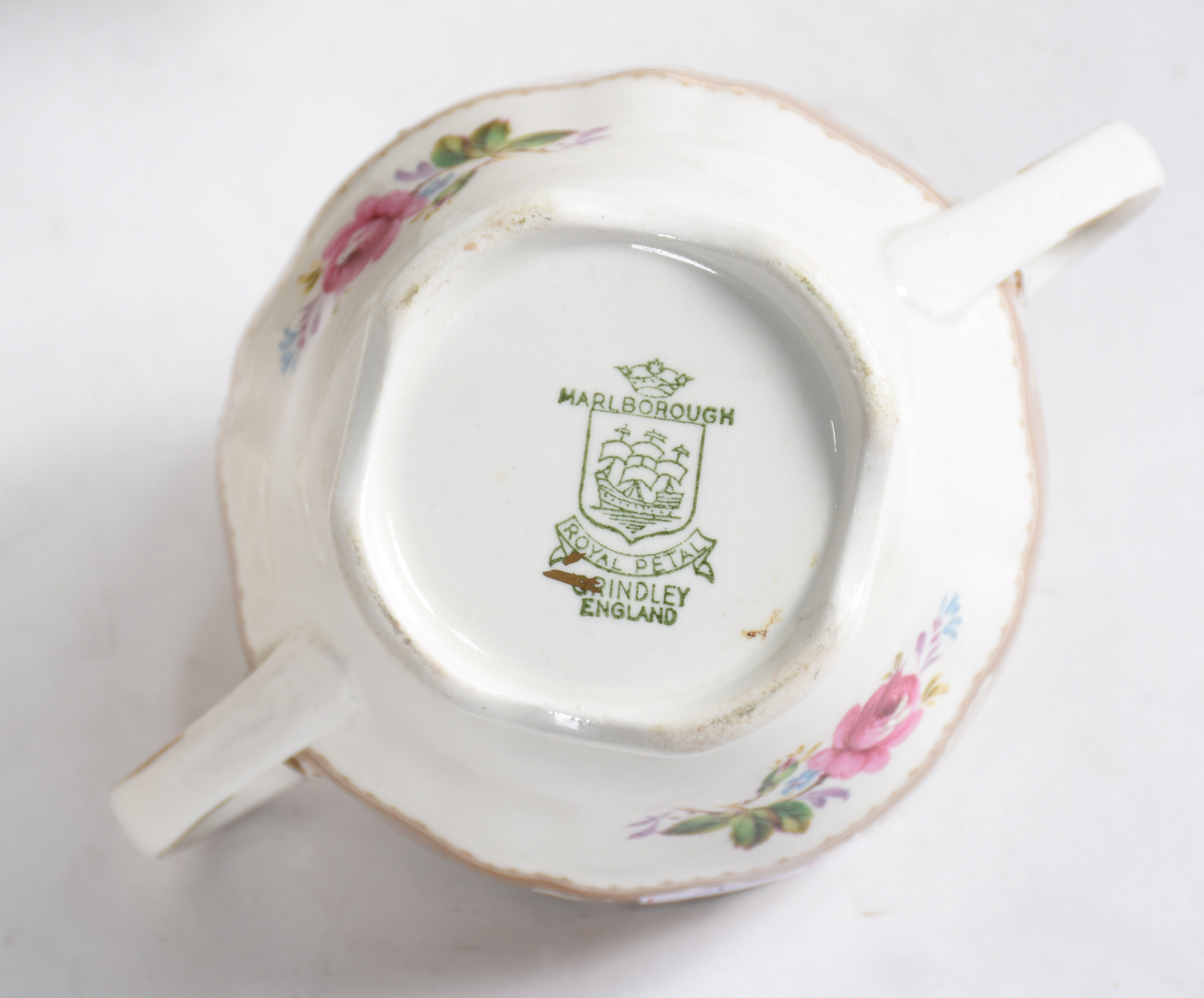Serviço de chá, café e jantar de faiança inglesa MARLBOROUGH na cor... - foto 6 de 6
