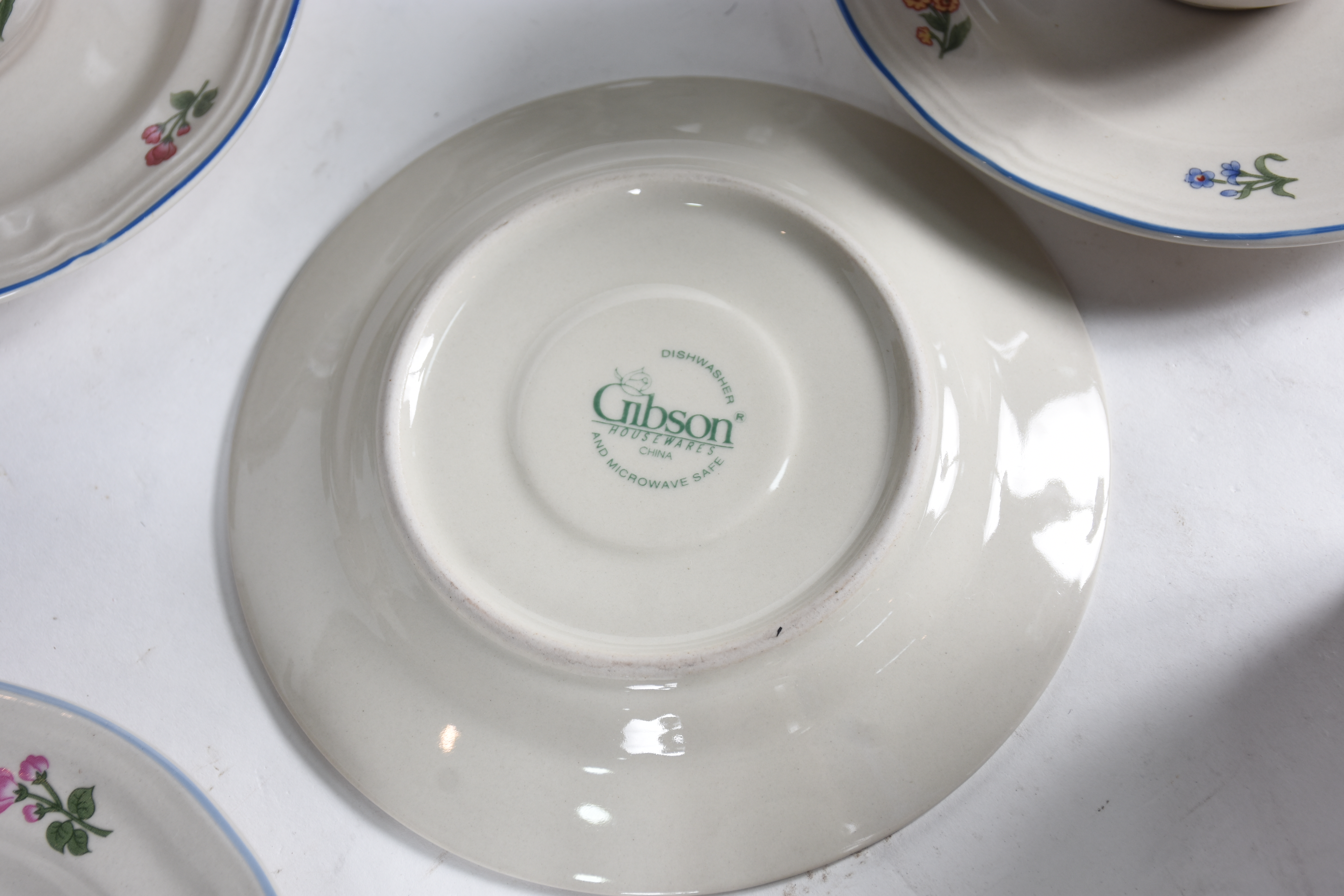 Serviço de chá e jantar de cerâmica floral, composto de 8 xícaras com... - foto 5 de 5
