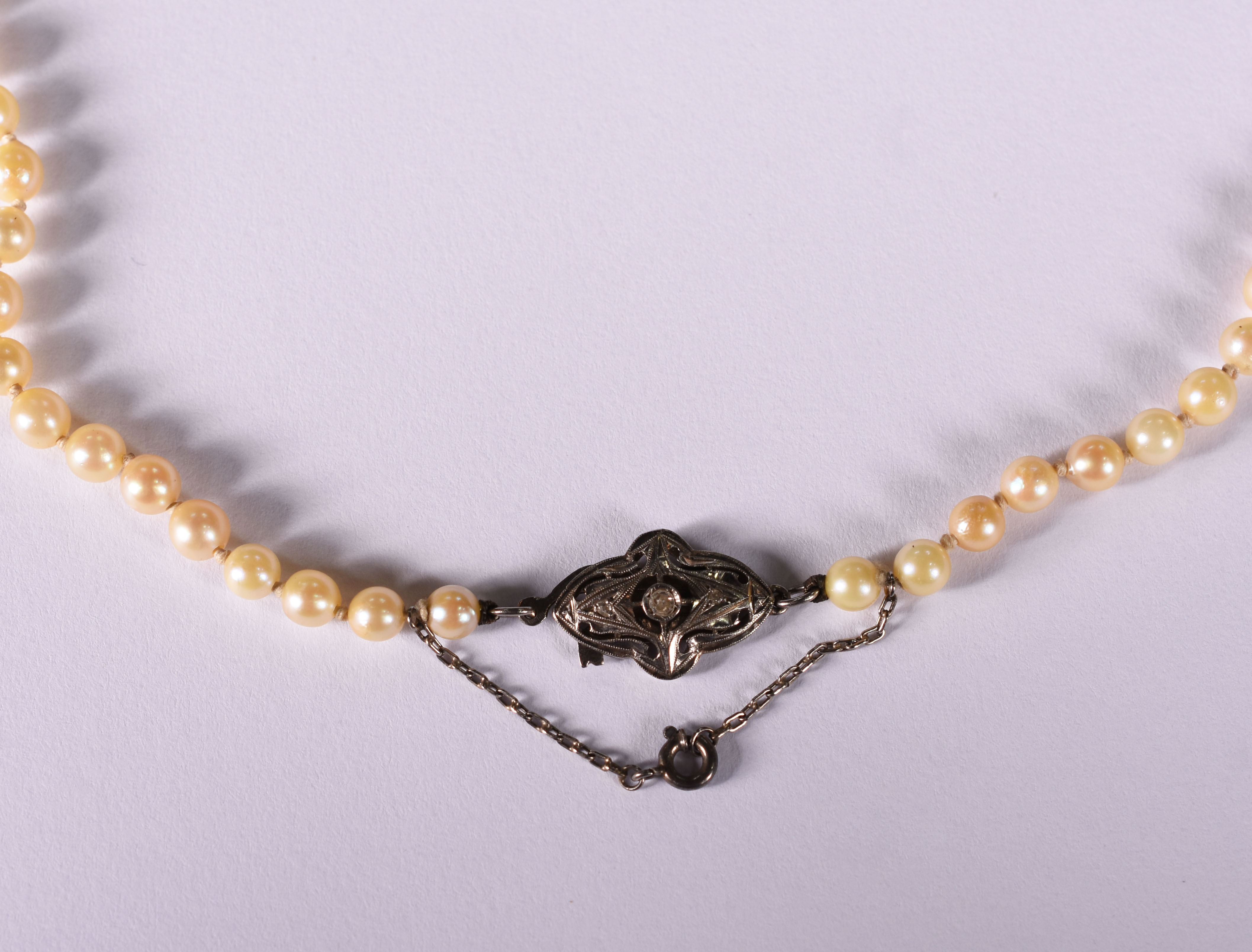 Colar de pérolas de 1 volta, 50 cm, fecho de ouro branco com... - foto 1 de 3