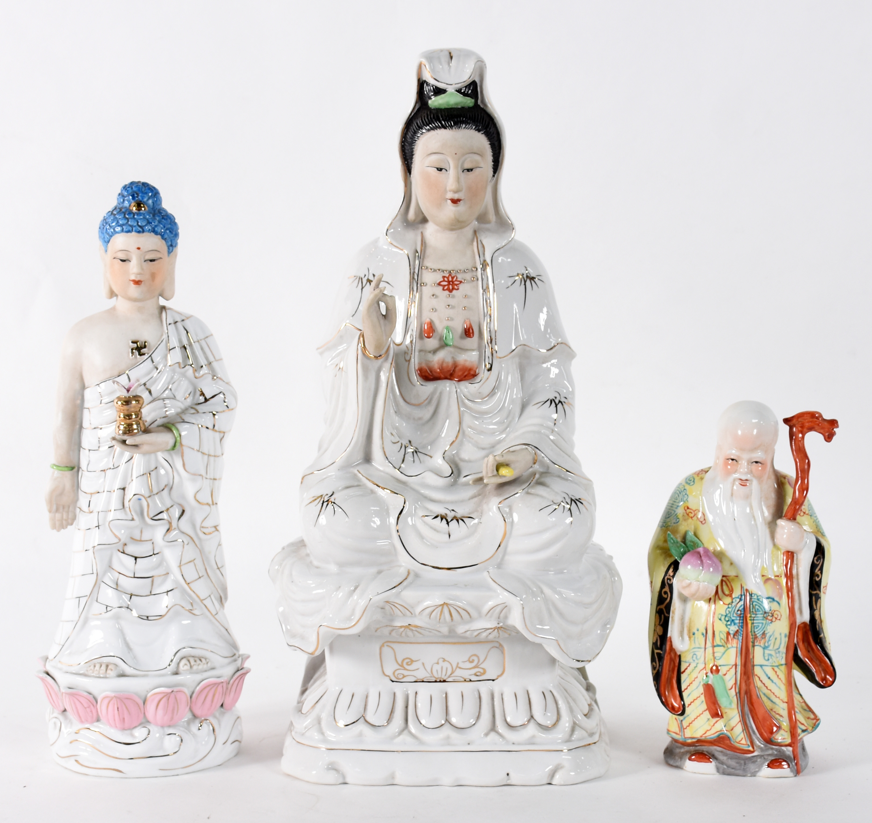 Três peças de porcelana oriental sendo; 2 divindades representando... - foto 1 de 4