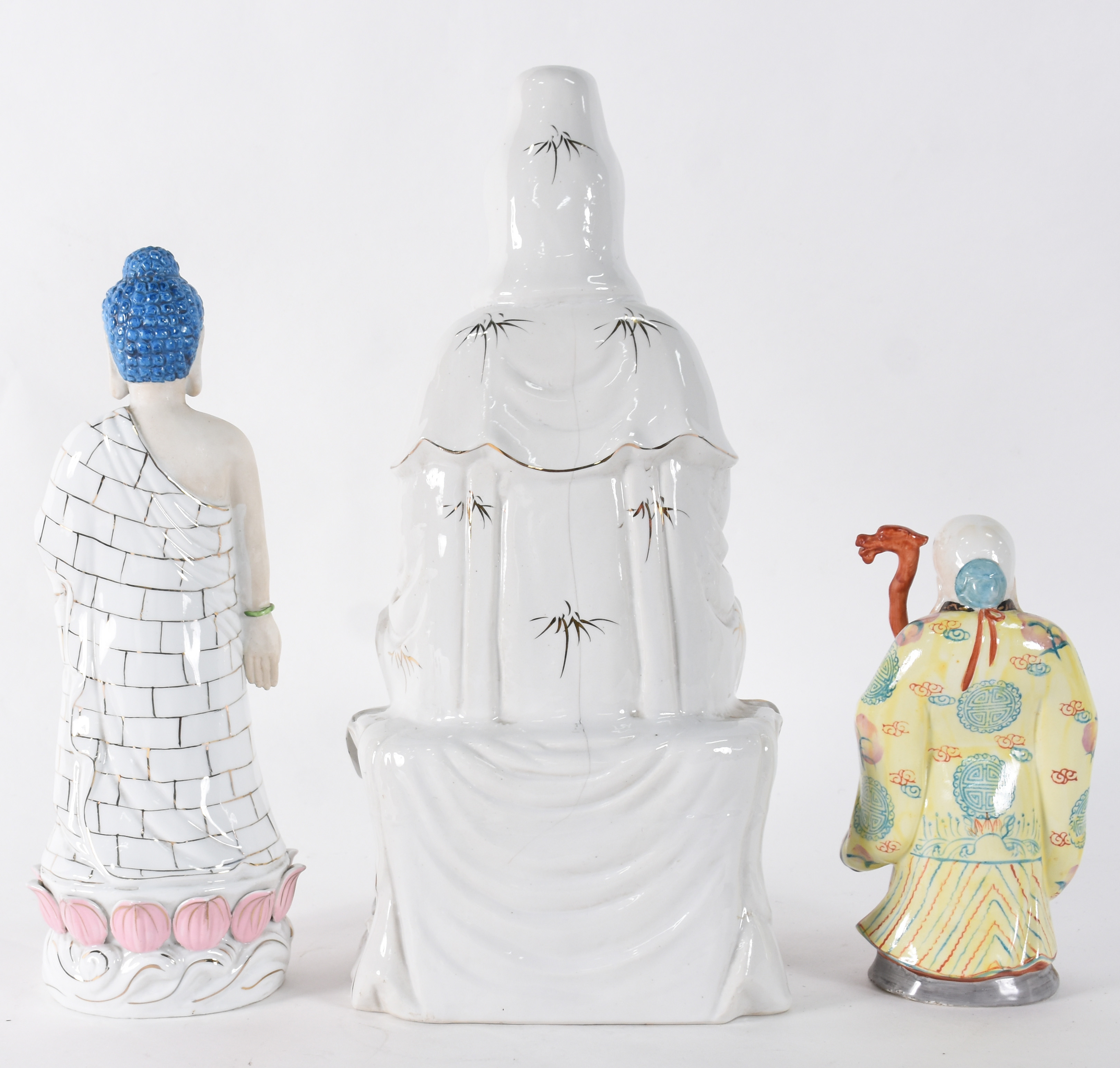 Três peças de porcelana oriental sendo; 2 divindades representando... - foto 2 de 4