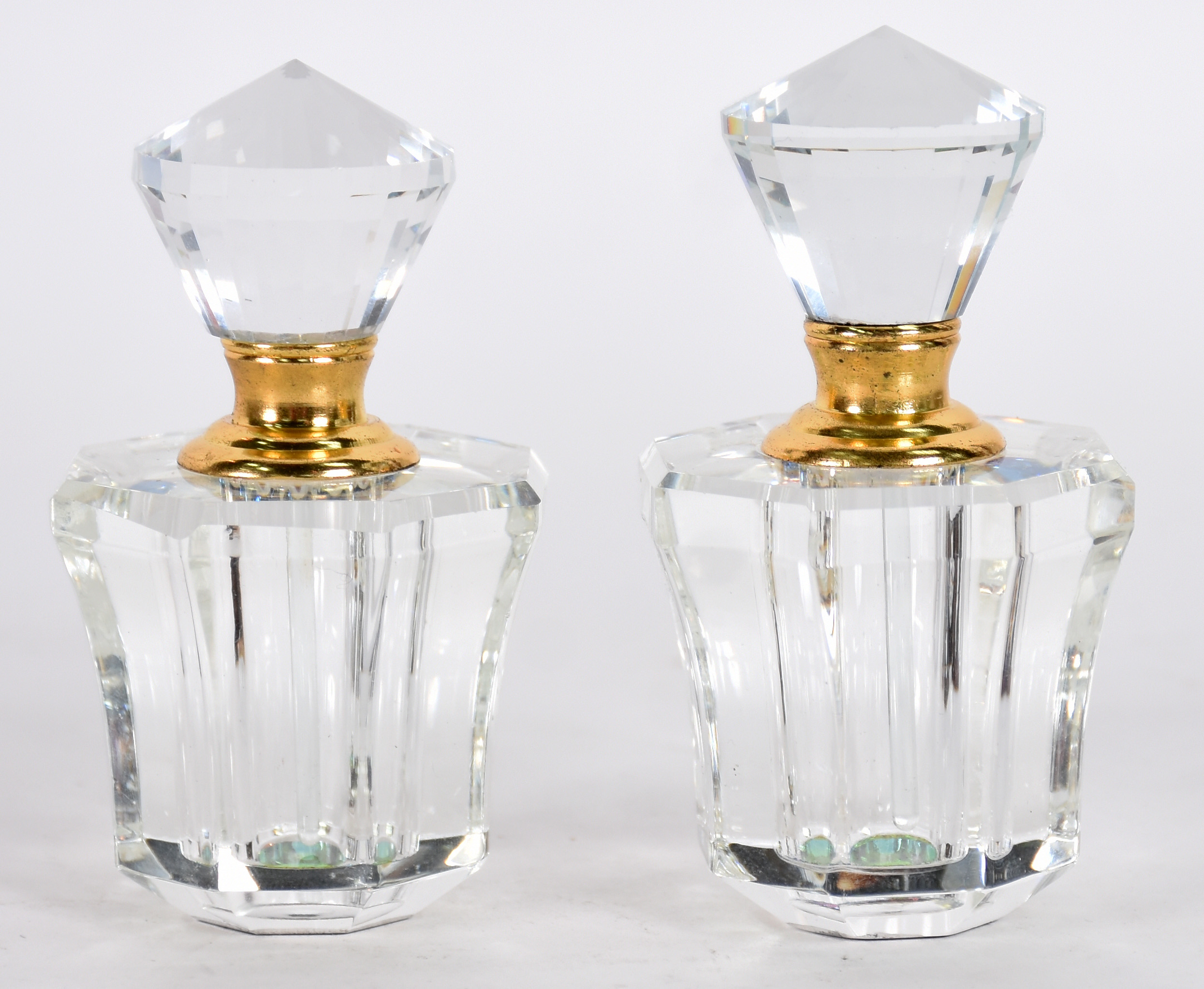 Dois pequenos perfumeiros de cristal ao gosto Swarowski. - foto 2 de 3