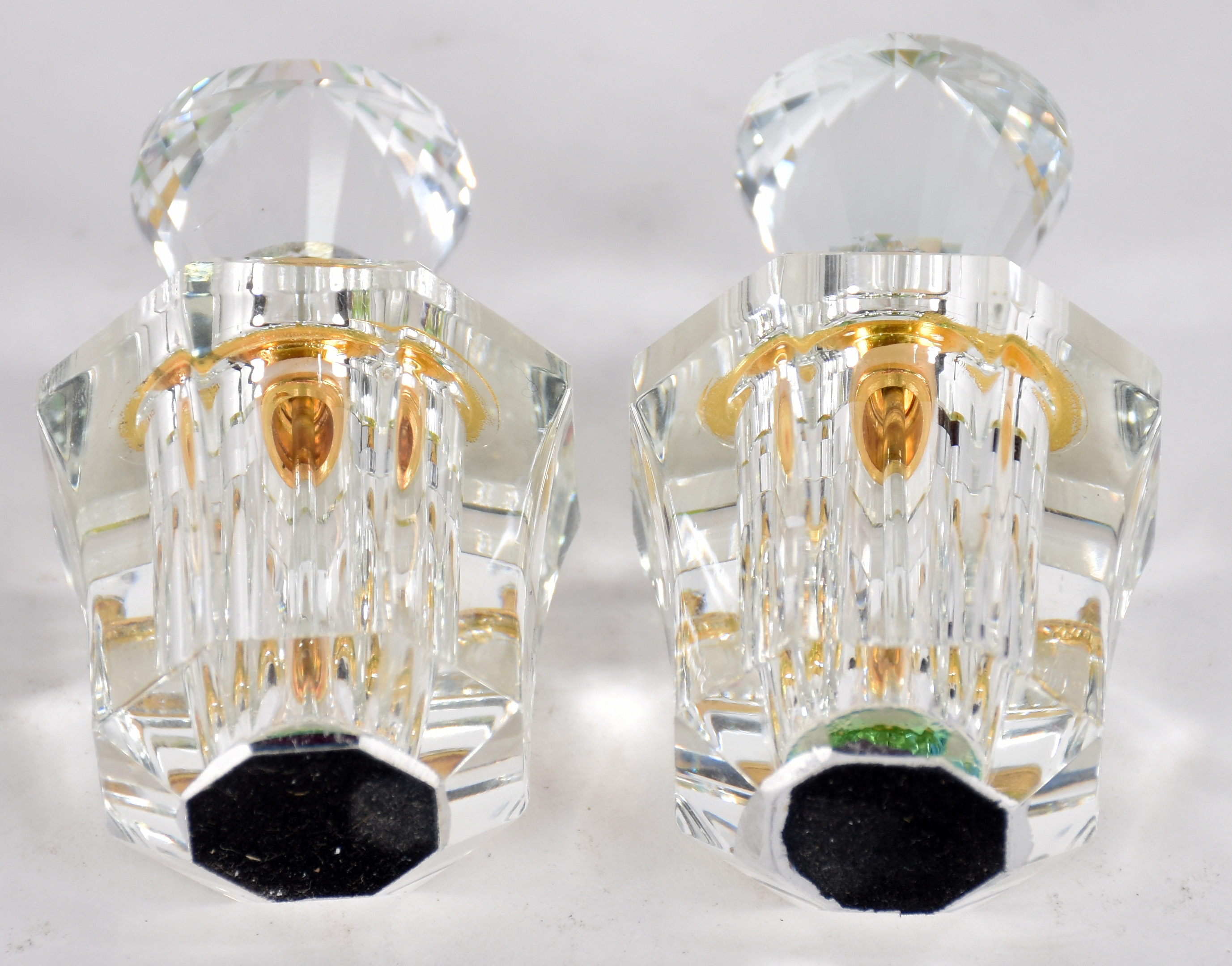 Dois pequenos perfumeiros de cristal ao gosto Swarowski. - foto 3 de 3