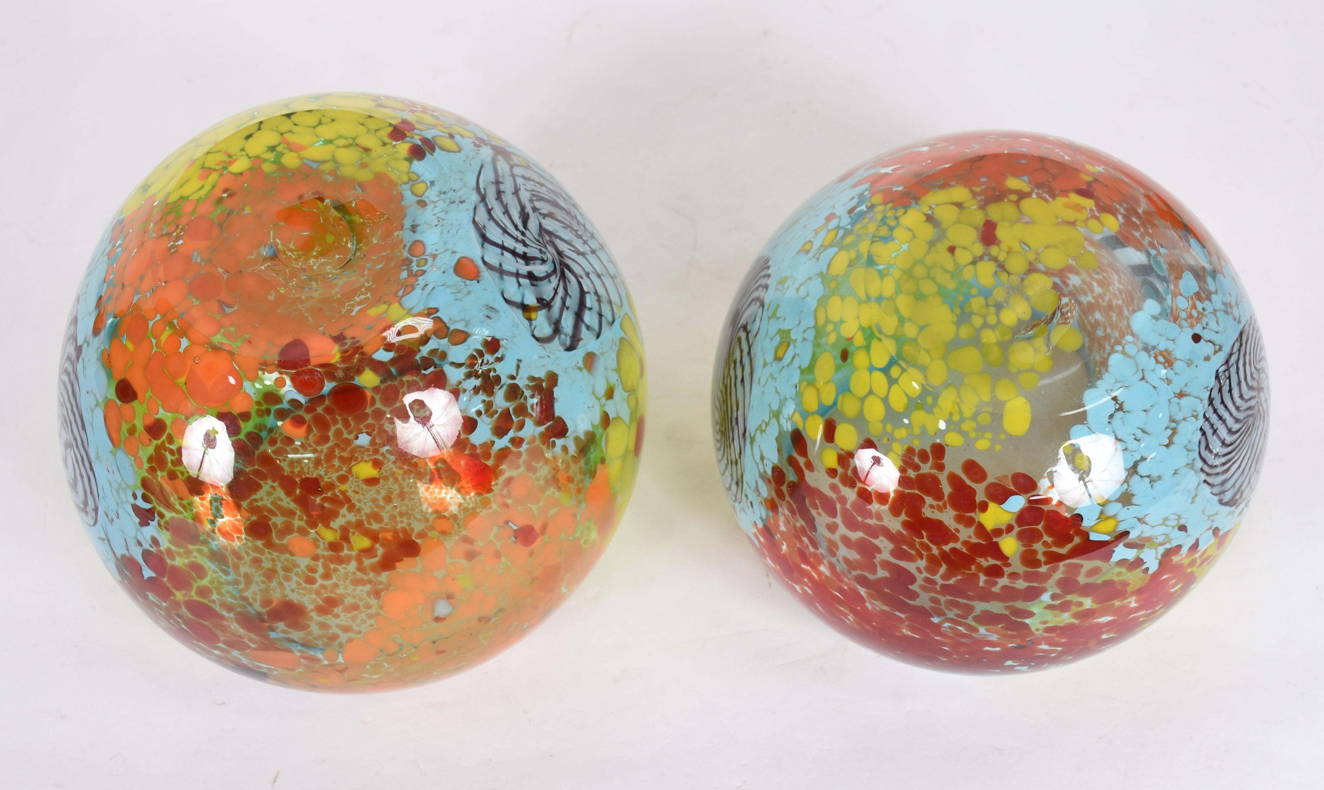 Dois bowls de murano policromados, feitio redondo. - foto 4 de 4