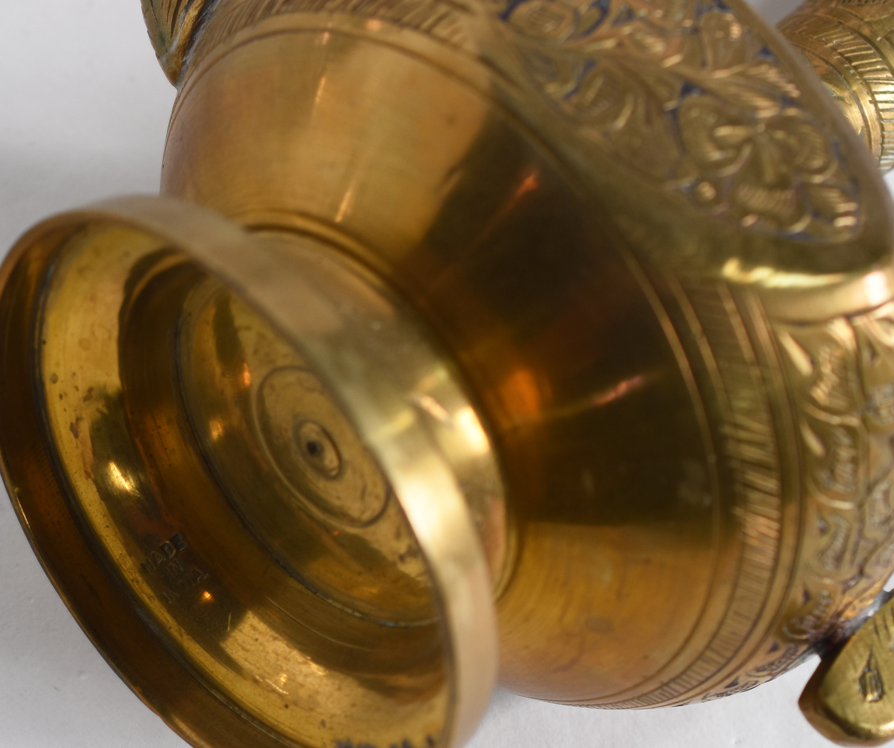 Conjunto com 3 peças de metal prateado para chá e café, sendo 2 bules... - foto 4 de 4