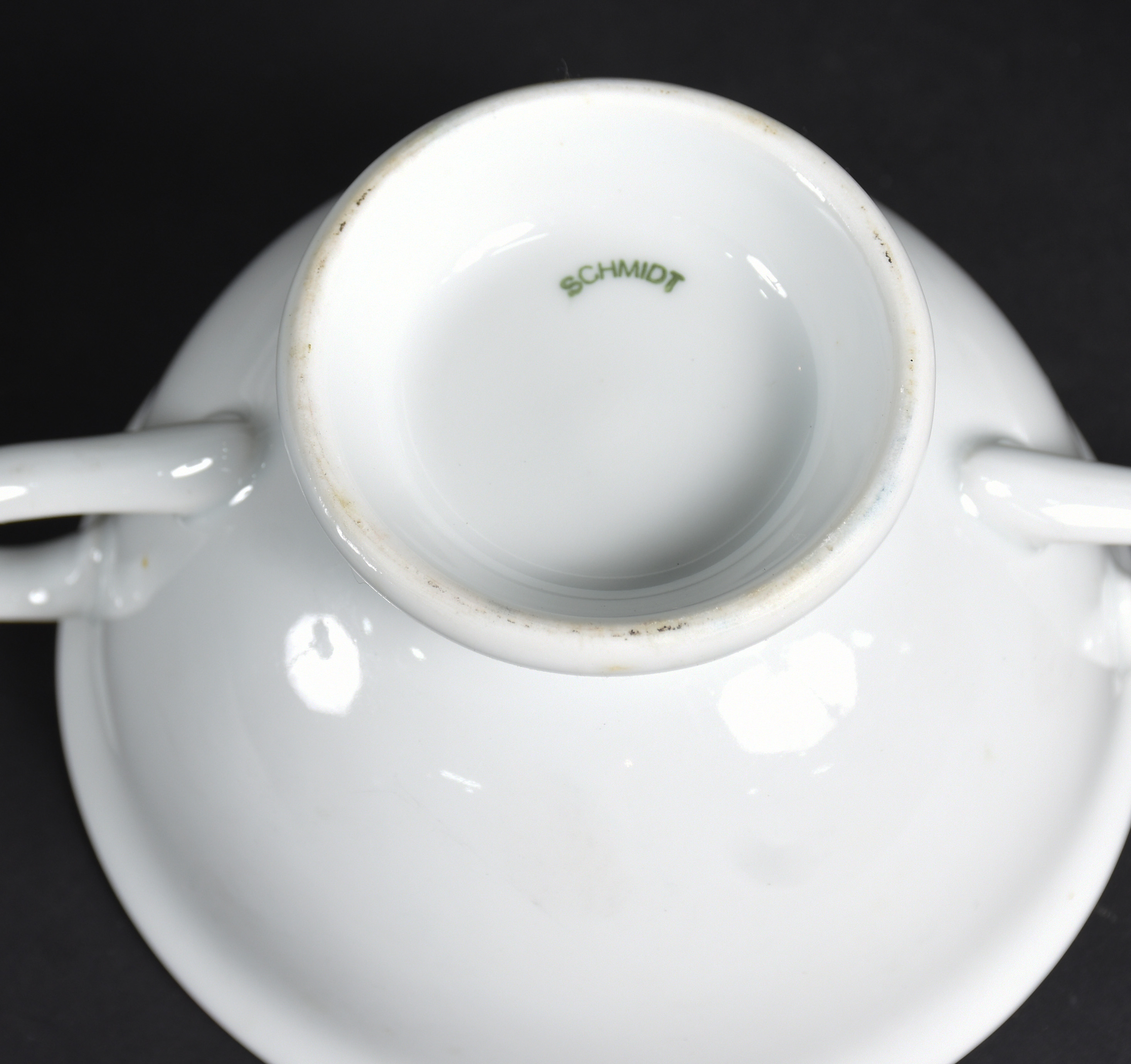 Serviço de jantar de porcelana branca , composto de 6 pratos fundos... - foto 8 de 8