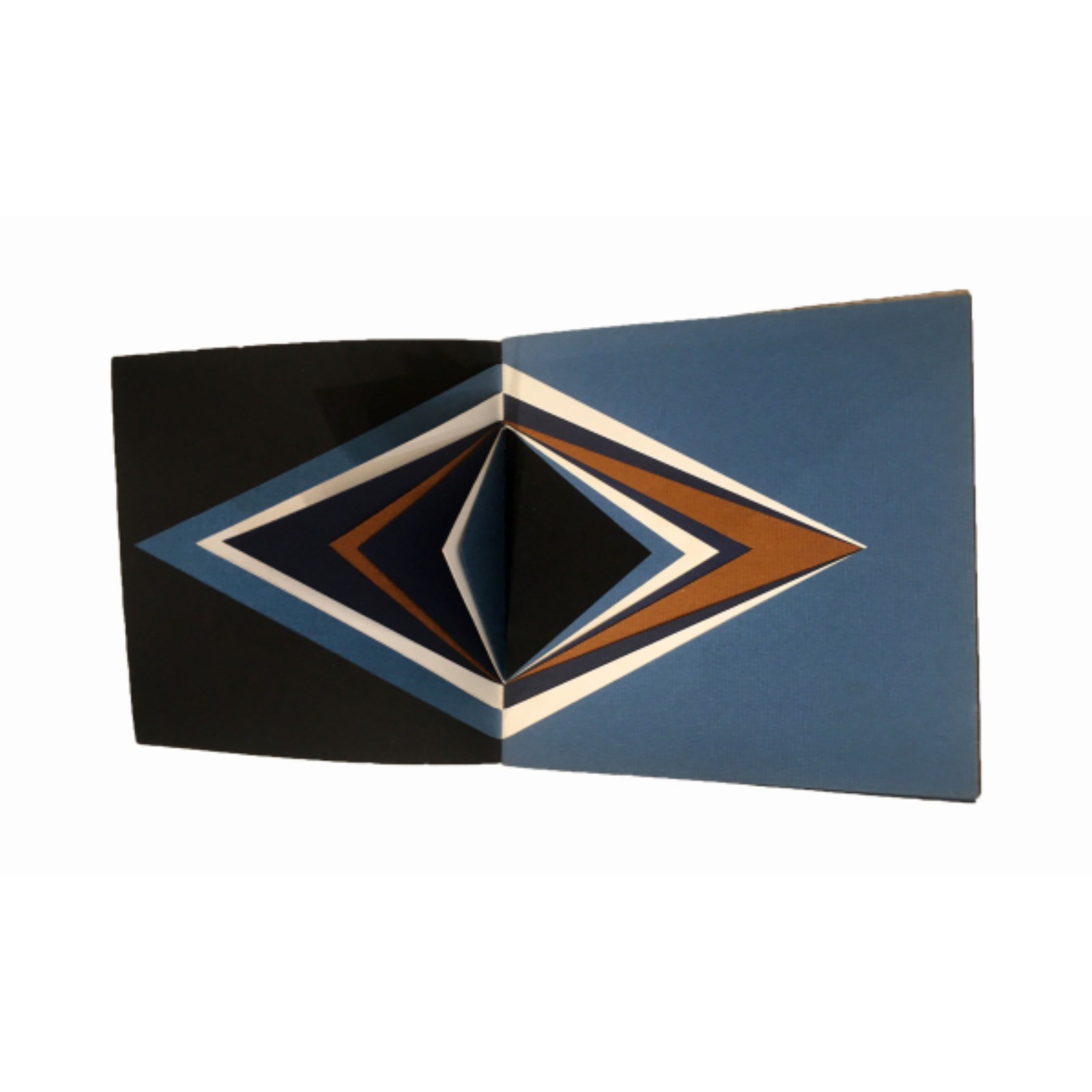 Raymundo Collares - Gibi. Papel recortado, ass. dat. 16 x 32 cm - foto 1 de 2