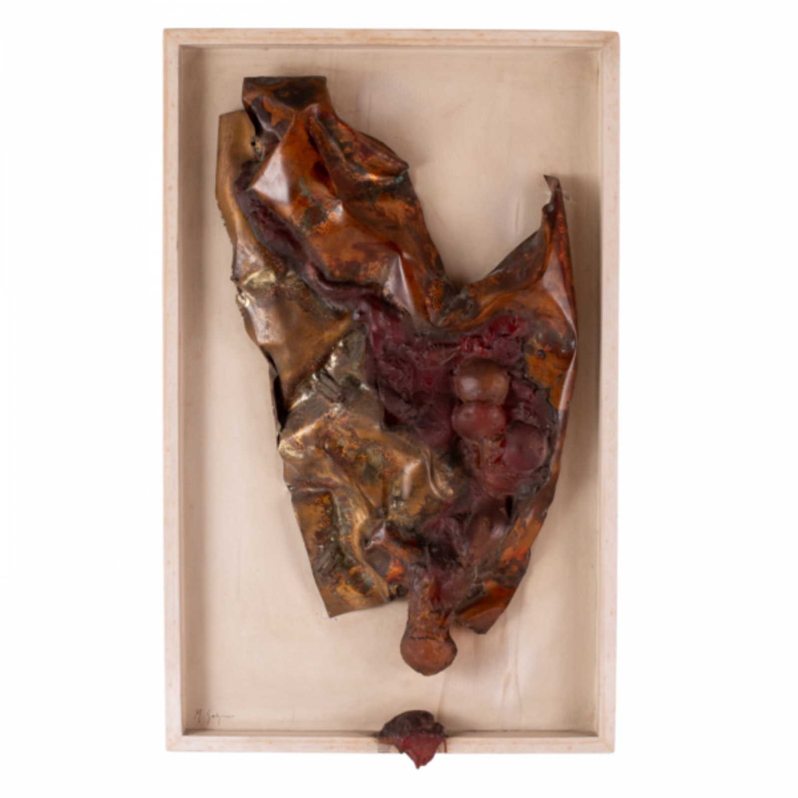 Escultura em alumínio prensado com resina, ass. inf. esq. 80 x 50cm... - foto 1 de 3