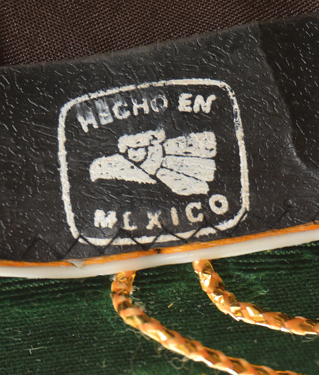 Tradicional chapéu mexicano de coleção na cor verde com bordados a... - foto 3 de 3