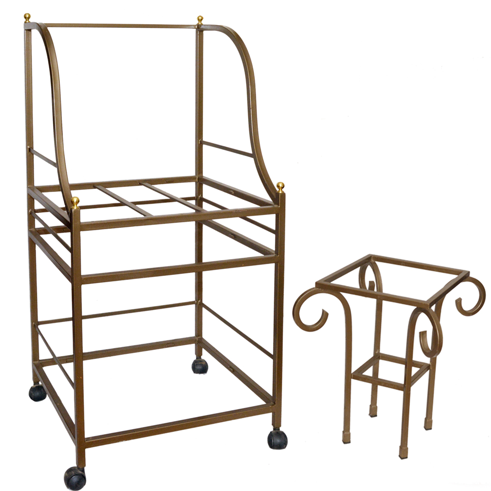 Lote composto de rack em ferro. Med. 59 x 54 x 127 cm. e 01 mesinha...