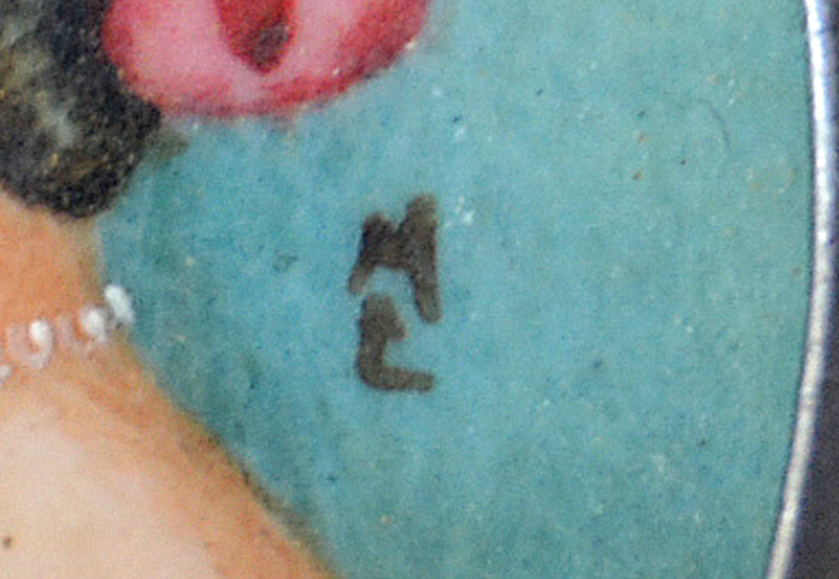 Broche/ pingente com pintura sobre marfim representando Dama da... - foto 2 de 2