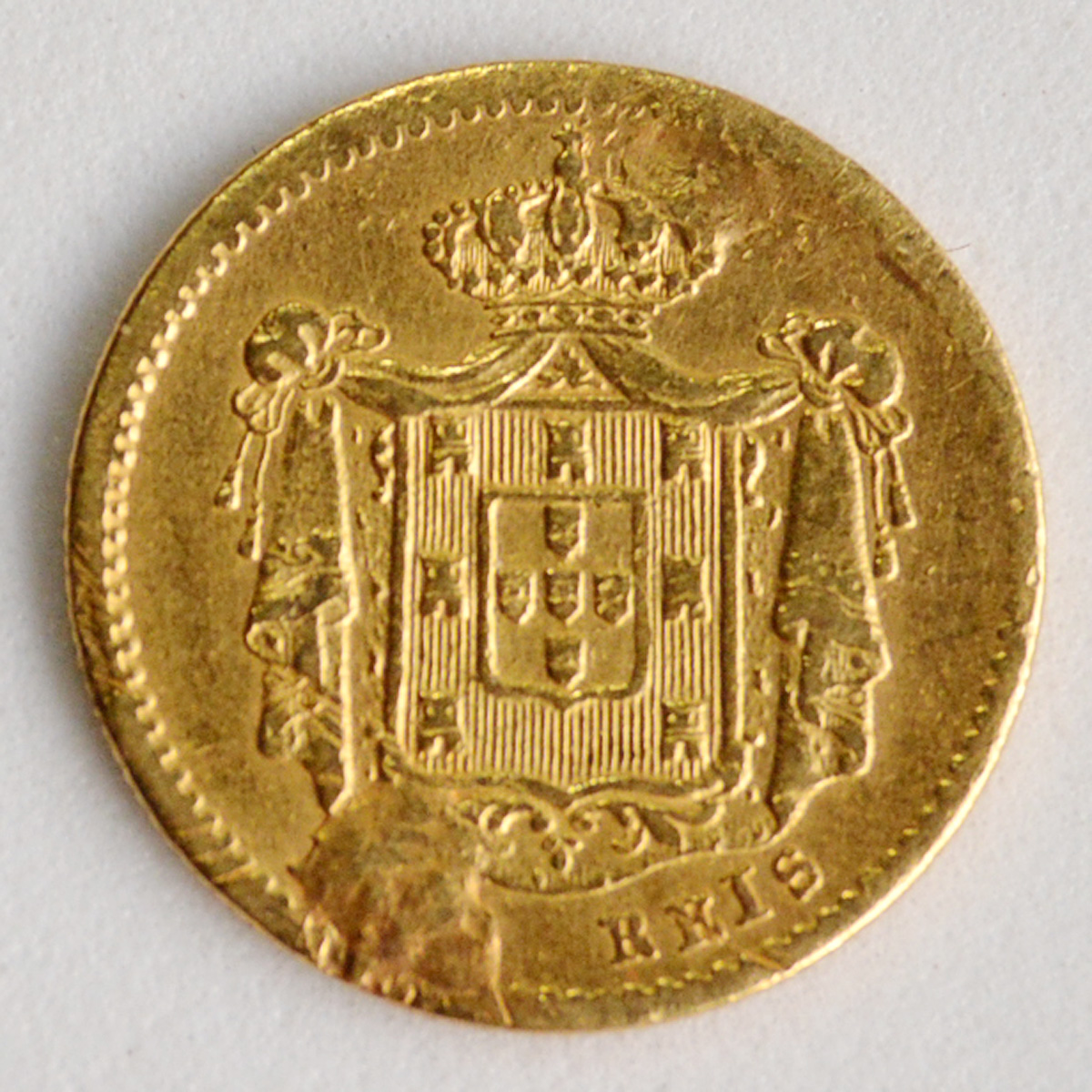 Numismática - Portugal Gold Coin 1855 1.76 g Petrus V (pequeno... - foto 2 de 2