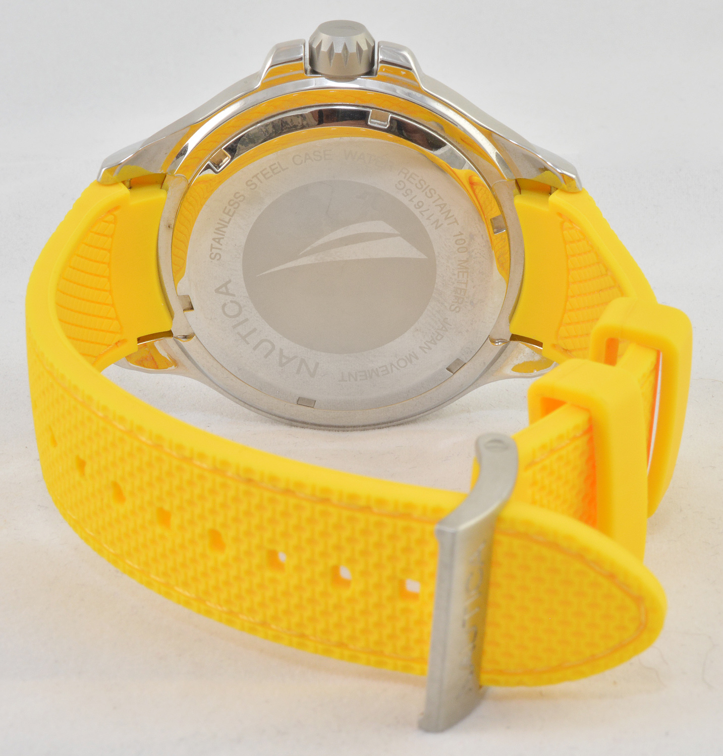 NAUTICA - Stainless steel case water resistant 100 m, 330 ft, Japan... - foto 2 de 2