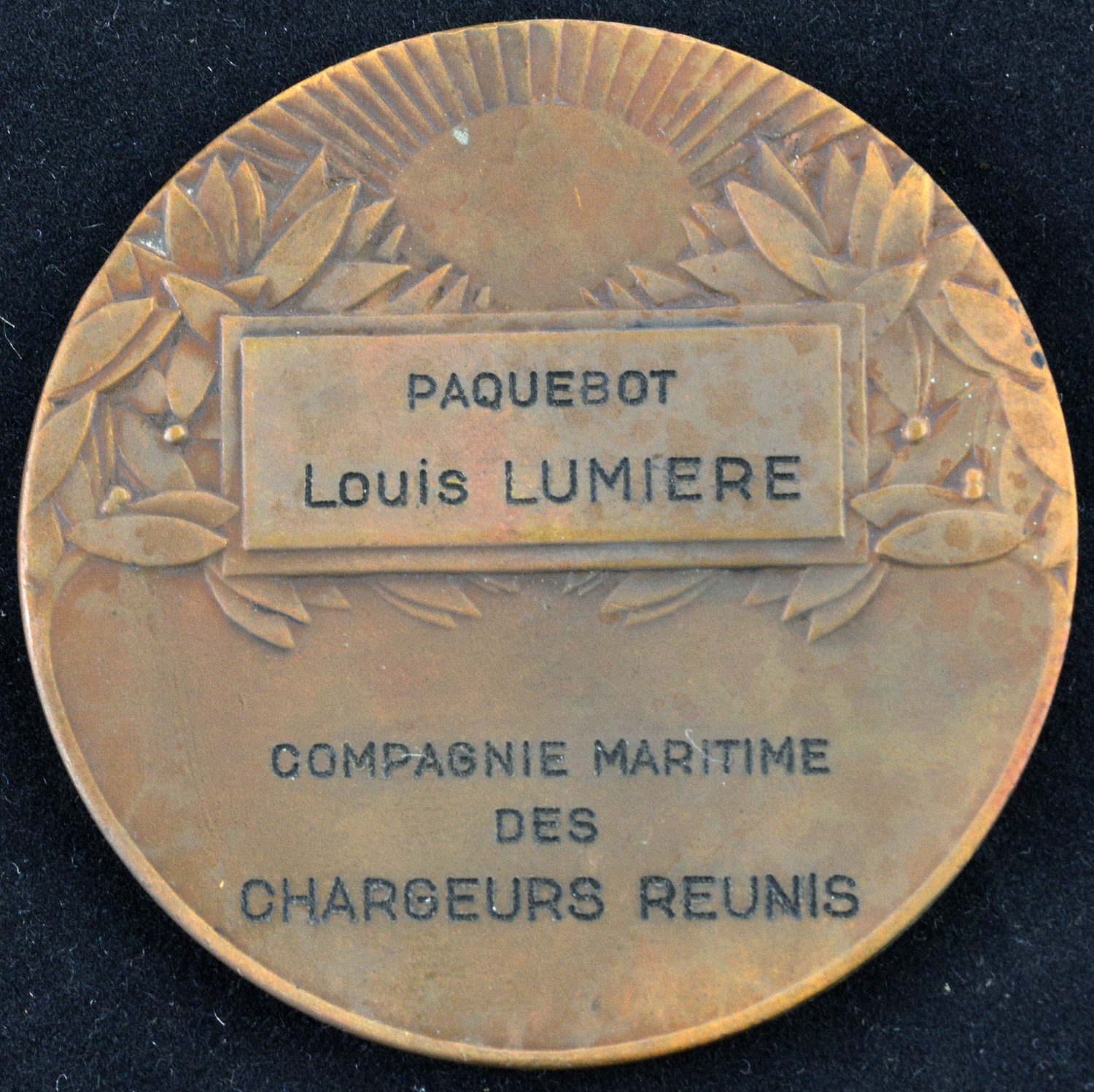 Colecionismo - Medalha em bronze Paquebot Louis Lumiere - Compagnie... - foto 1 de 2
