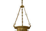 Lampadário em metal dourado com aplicações de f... - Lampadário em metal dourado com aplicações de figuras de anjos em bronze.