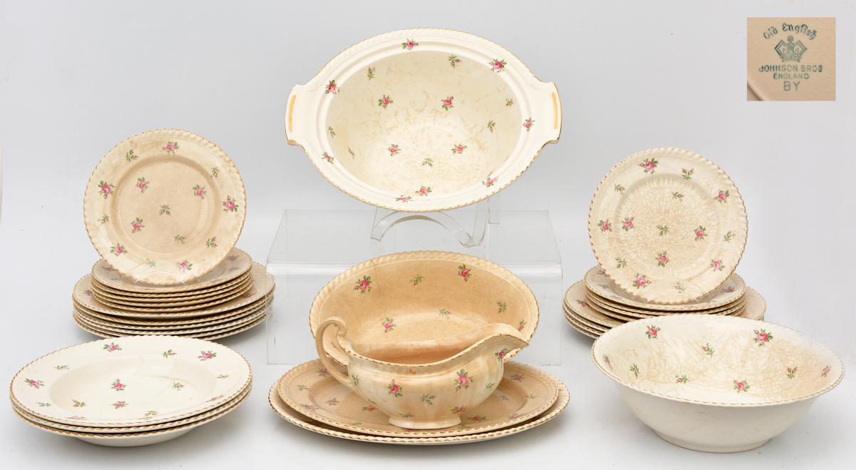 Johnson Bros. - Aparelho em faiança inglesa decorado com flores...