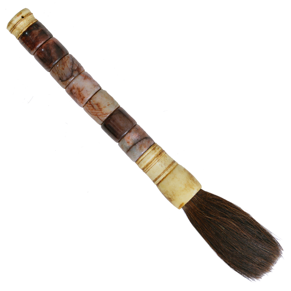 Antigo pincel de caligrafia chinesa com cabo em pedra e ossso.