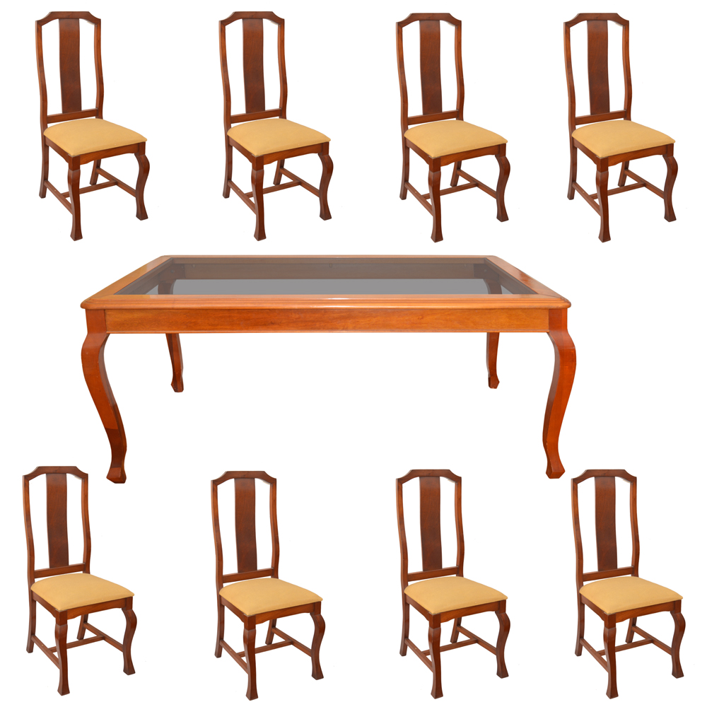 Mesa de jantar em madeira com tampo em vidro fumê com 08 cadeiras.