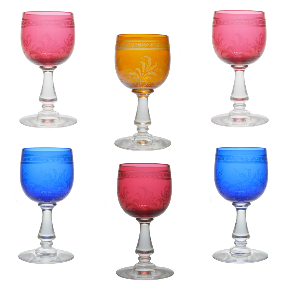 Lote composto de 06 taças em cristal nas cores laranja, rosa e azul...