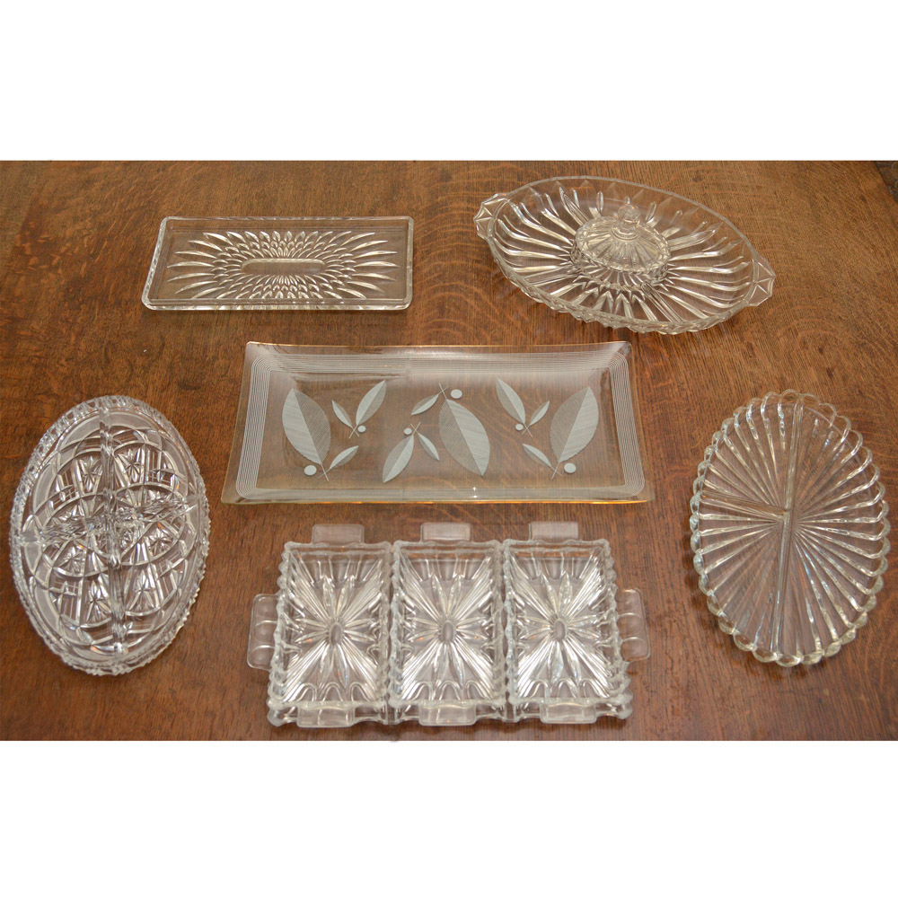 Lote composto de 06 petisqueiras variadas em cristal.
