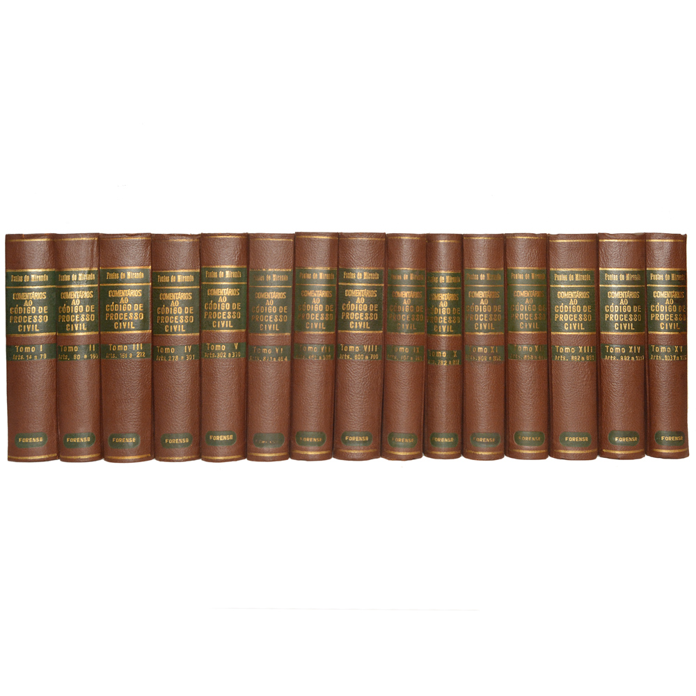 Lote composto por 15 volumes de livros: Comentários ao Código de...