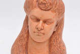 Lelio Coluccini (1910-1983), Diva - Escultura em terracota e gesso
33 x 30 x28cm
Ass. na peça

Apresenta certificado de autenticidade emitido pela filha do artista Maria Helena Coluccini