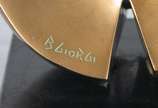 Bruno Giorgi (1905-1993), Meteoro - Escultura em bronze <br>Ass. na peça <br>